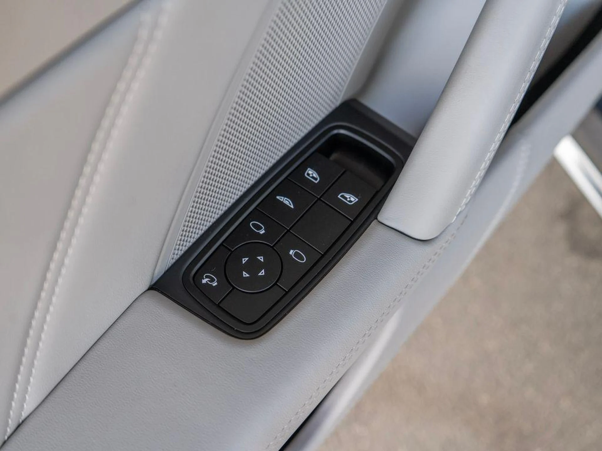 mph029_3460048970_6bct_JE_Sj0duvsffb3plk_HCOEC_Fo_f00655a82f