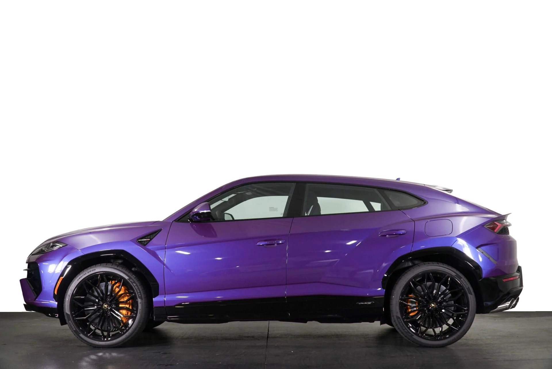 mph029_3462048167_New_2025_Lamborghini_Urus_SE_1772563707_bc11f41d78