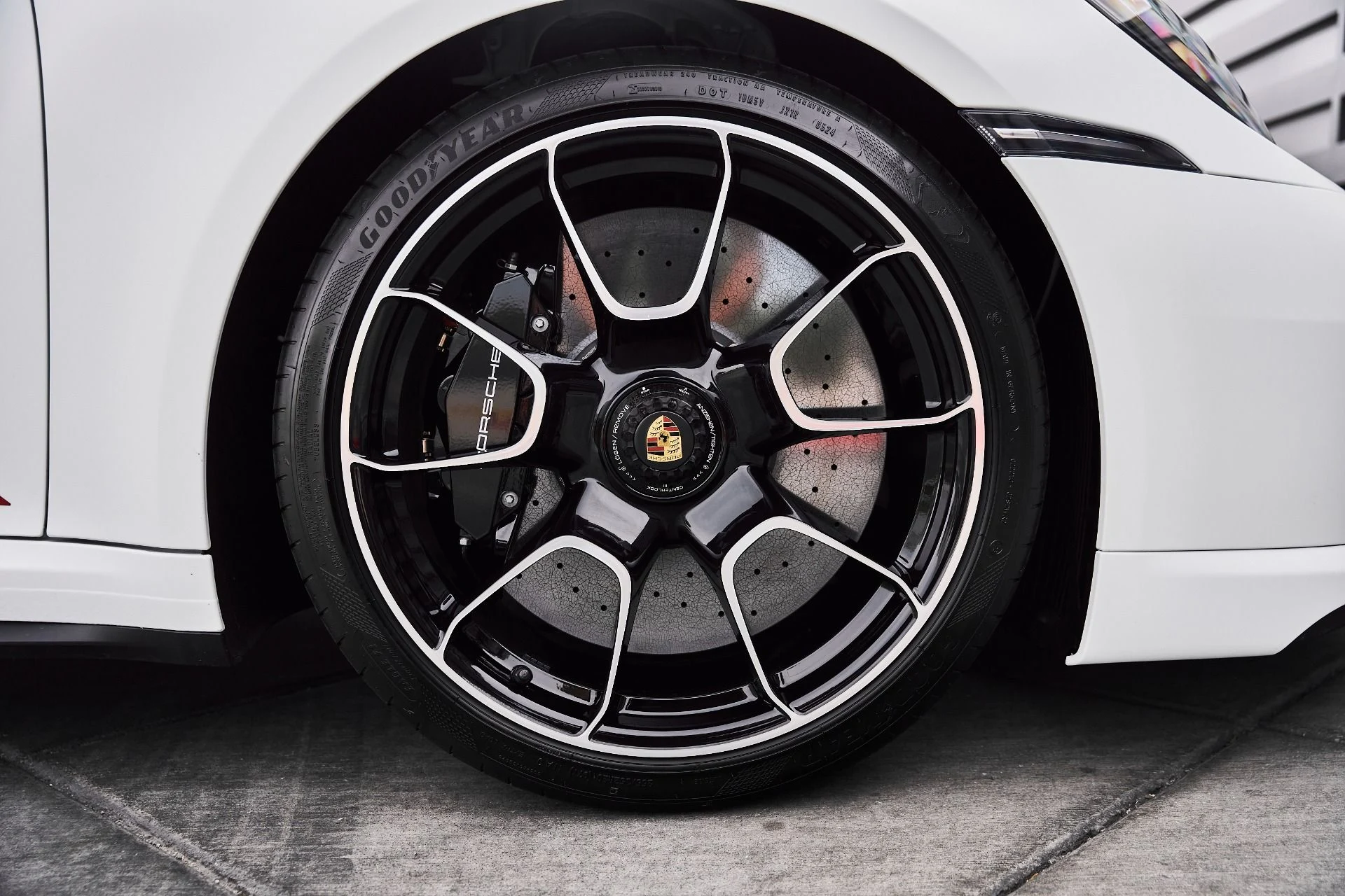 mph029_3466796048_Used_2024_Porsche_911_Turbo_S_1776446275_40551b26c2