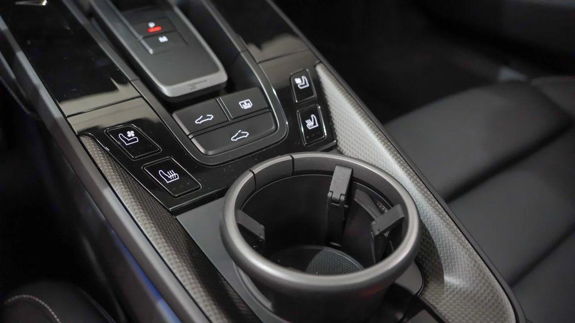 mph029_3468069435_c9y1is_Lio_Nee_6_E0h_Ut_XU_4x3_Rg_6b3d119a04