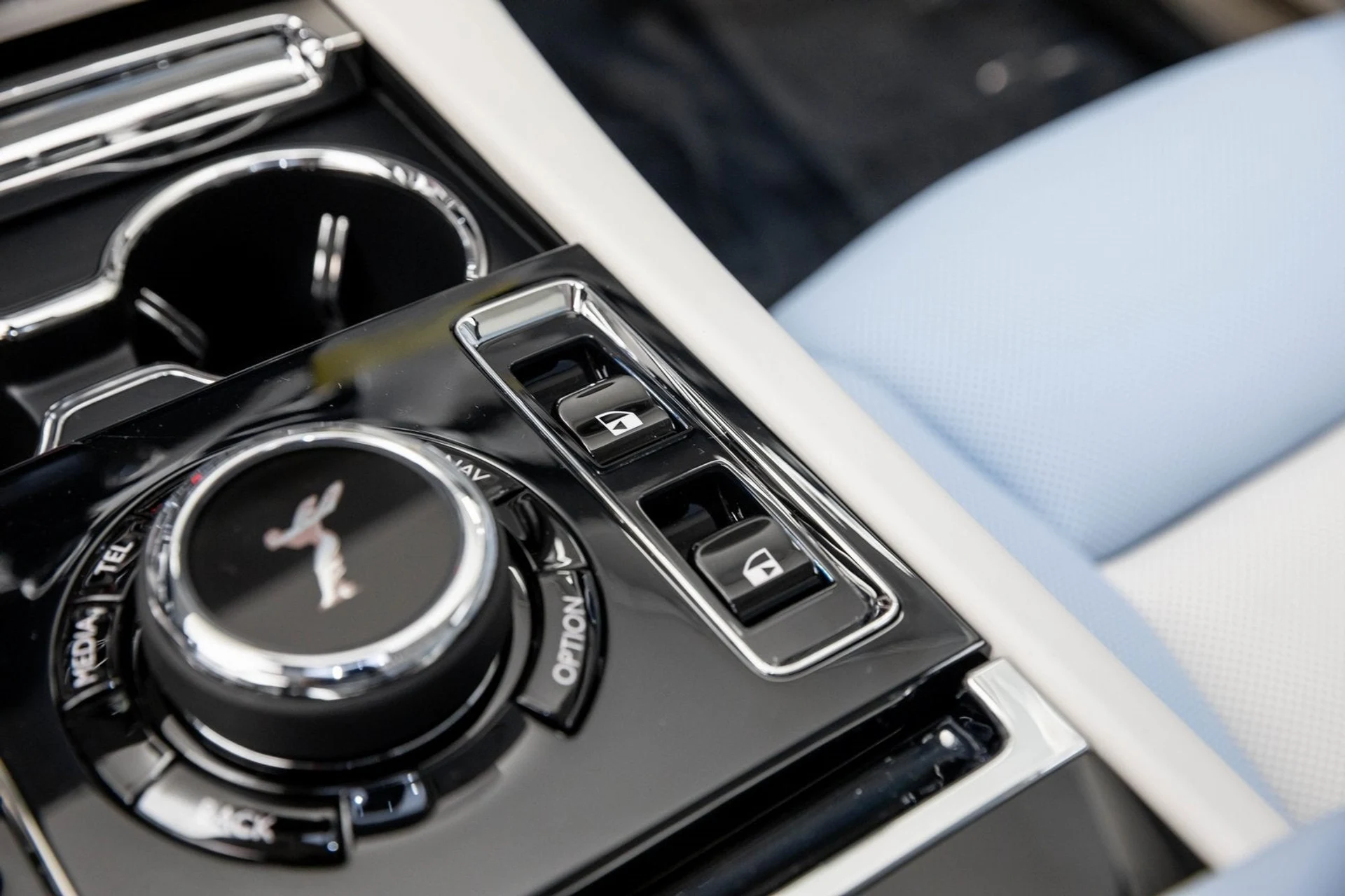 mph029_346852653_30_f12798767e