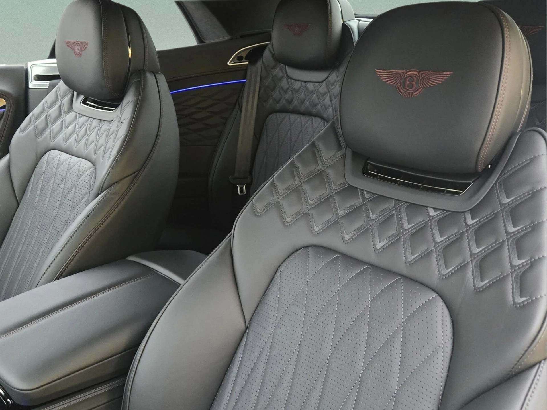 mph029_3477654888_87ec125d31c5d617a0ff95930e2744f8x_310fa6a4de