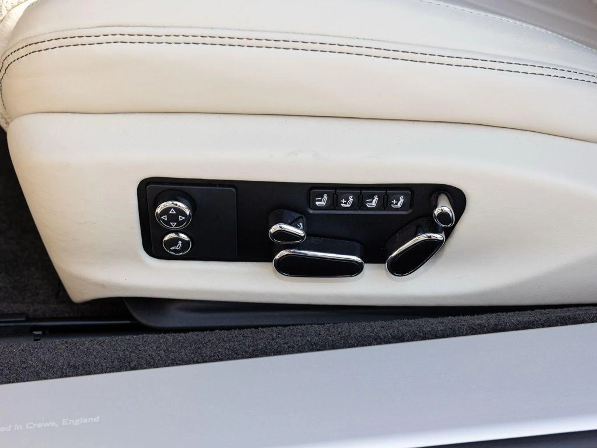 mph029_3492066567_499141765_69a452f70431bab765b4b411_d802f0d450