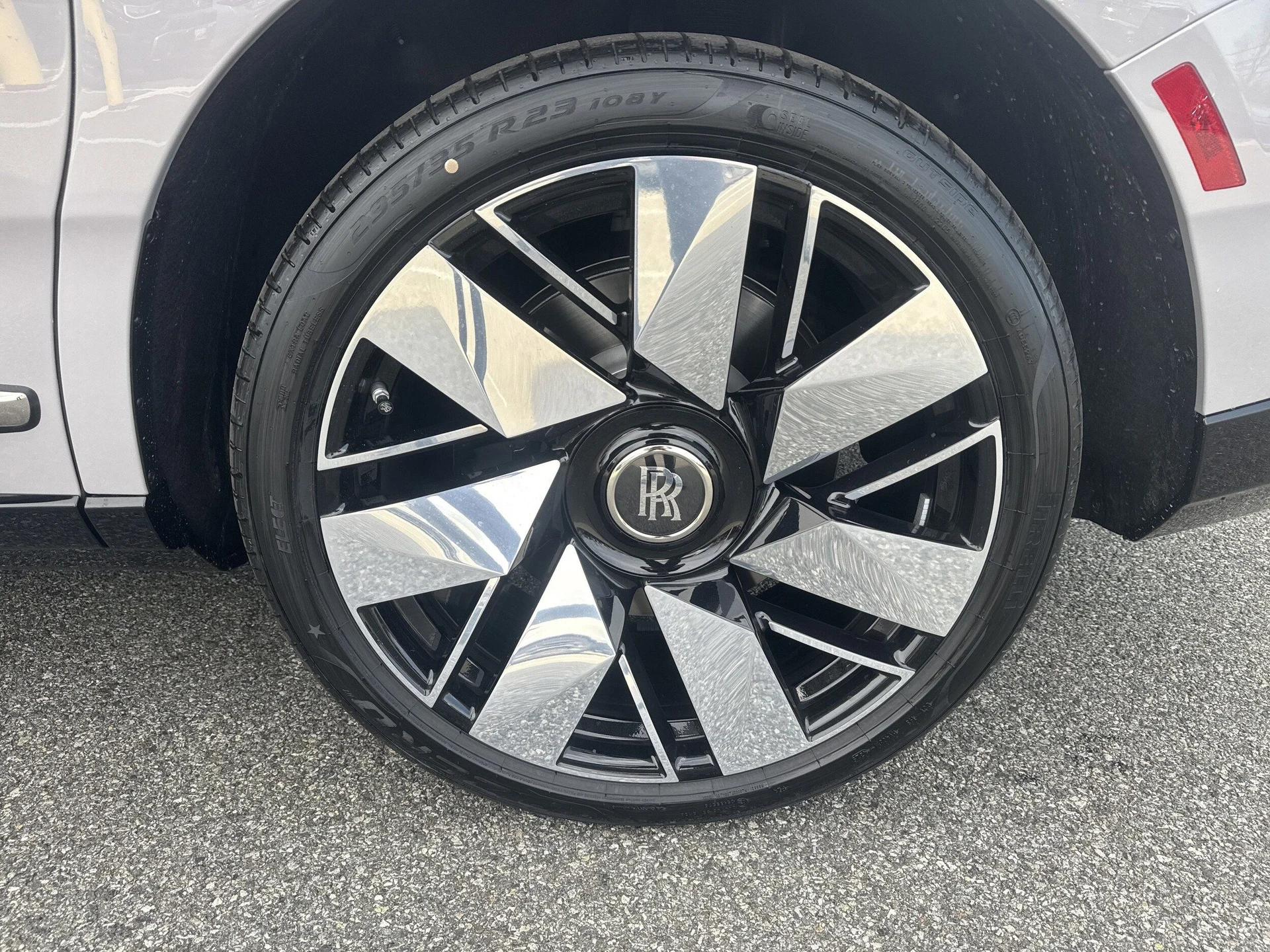 mph029_3516045733_34c2bfa42191f13011e4e47b1f335b87x_694c59e834