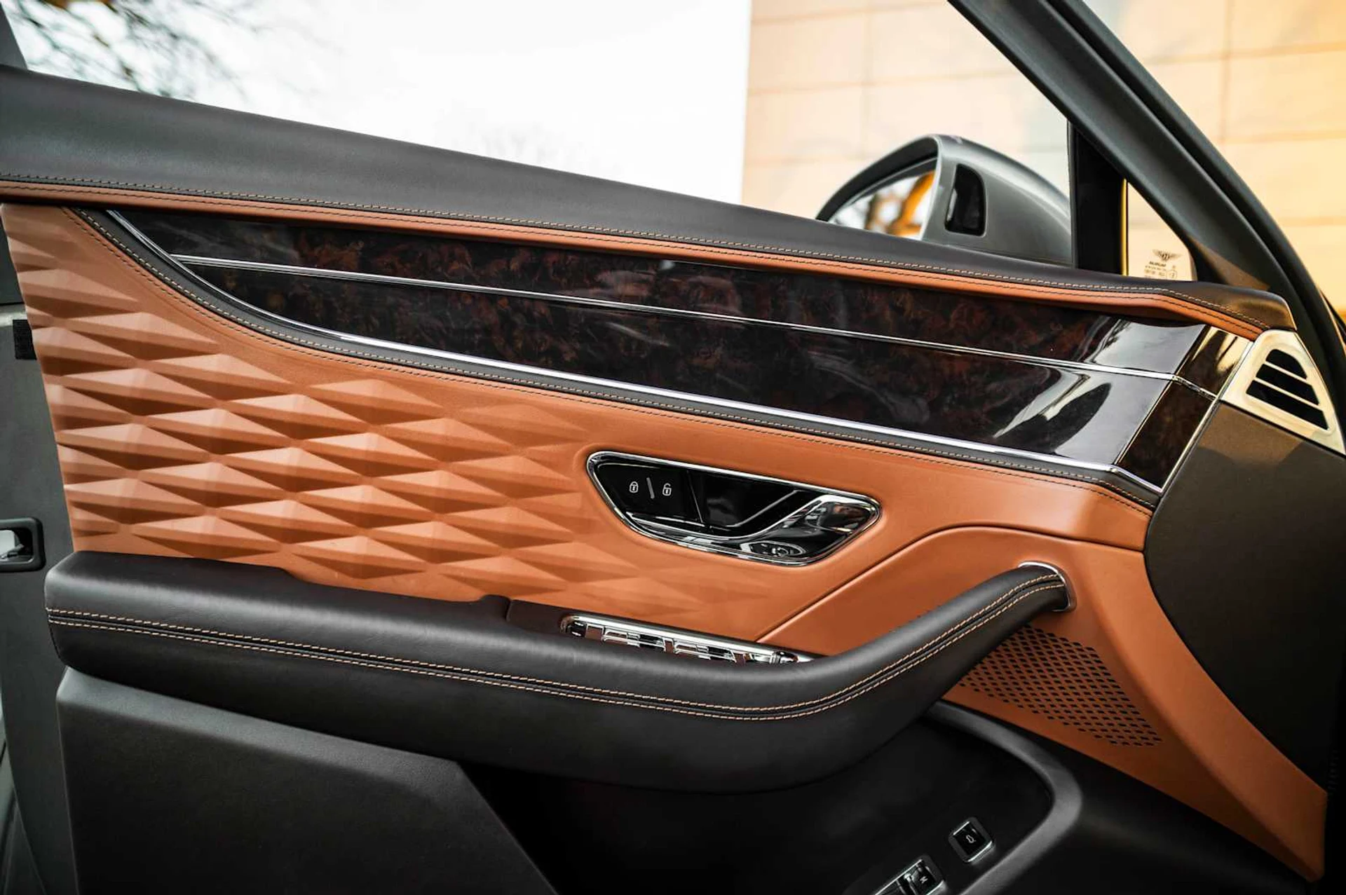 mph029_3526021450_b4d52a335b93a9d7bc5dc717f1abad9cx_fc9eaa6581