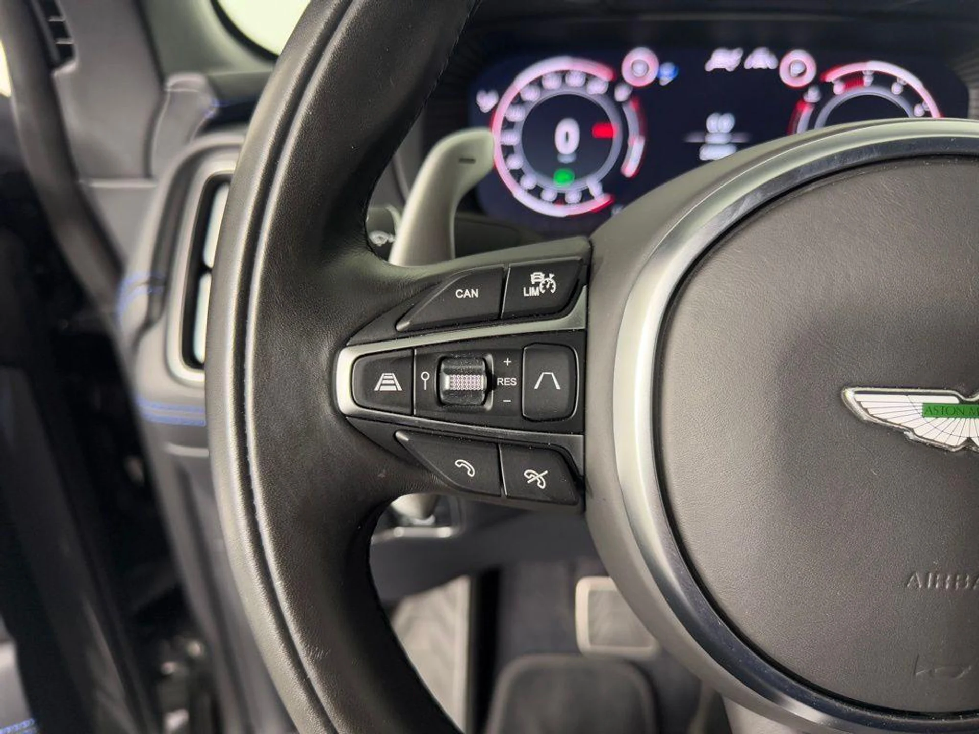 mph029_3526056700_Evy_Et_Vu7fu_h_Vi_M5b_Xqh_YSJ_1g_Q_541f866fa8