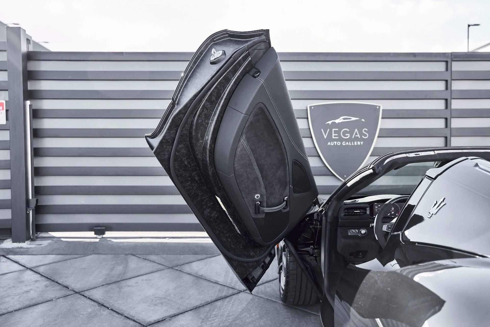 mph029_3531453227_Used_2024_Maserati_MC_20_1771382134_07315b3715