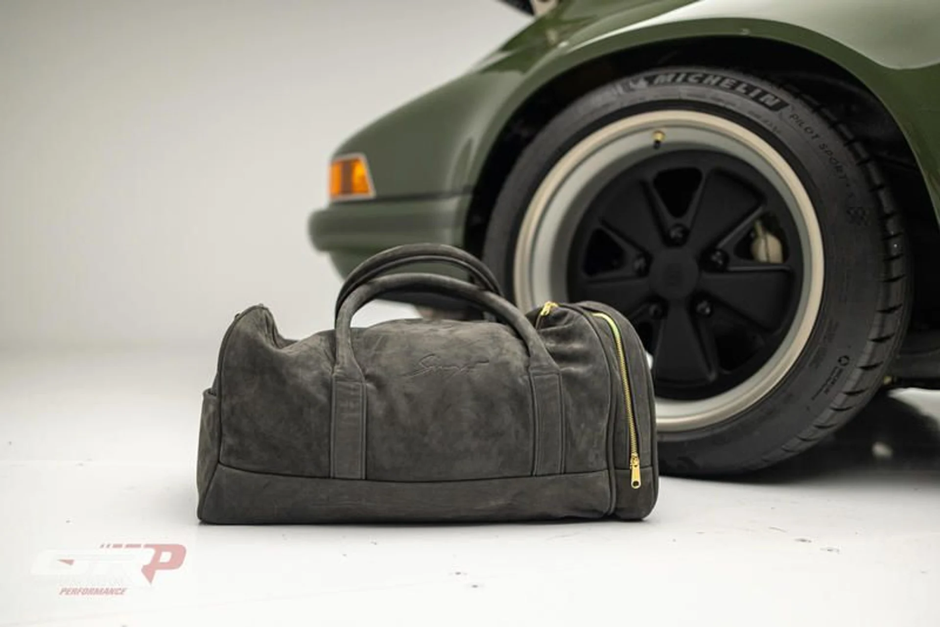 mph029_3535861306_B1_CA_6_B65_EC_89_49_E2_82_F6_6_A2386_D629_E5_8c8a2f6479