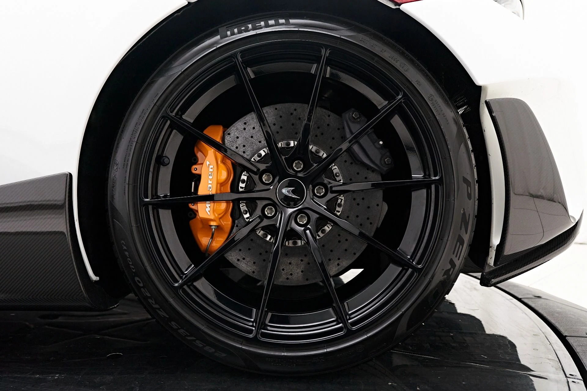 mph029_3550060118_Used_2020_Mc_Laren_600_LT_Base_1708221653_b96ed4b725