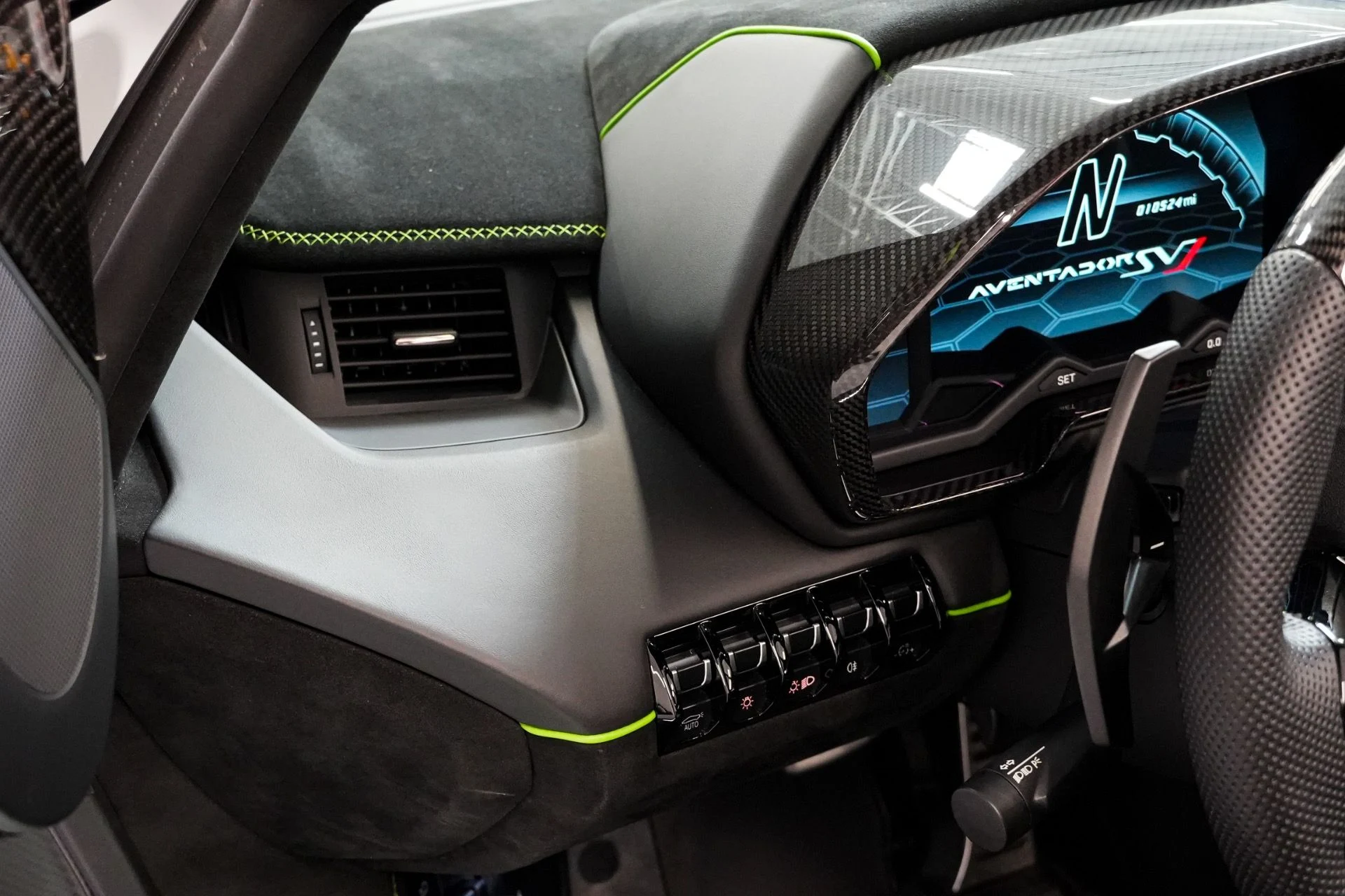 mph029_3563737343_Used_2020_Lamborghini_Aventador_LP_770_4_SVJ_1777493660_0369ad79ef