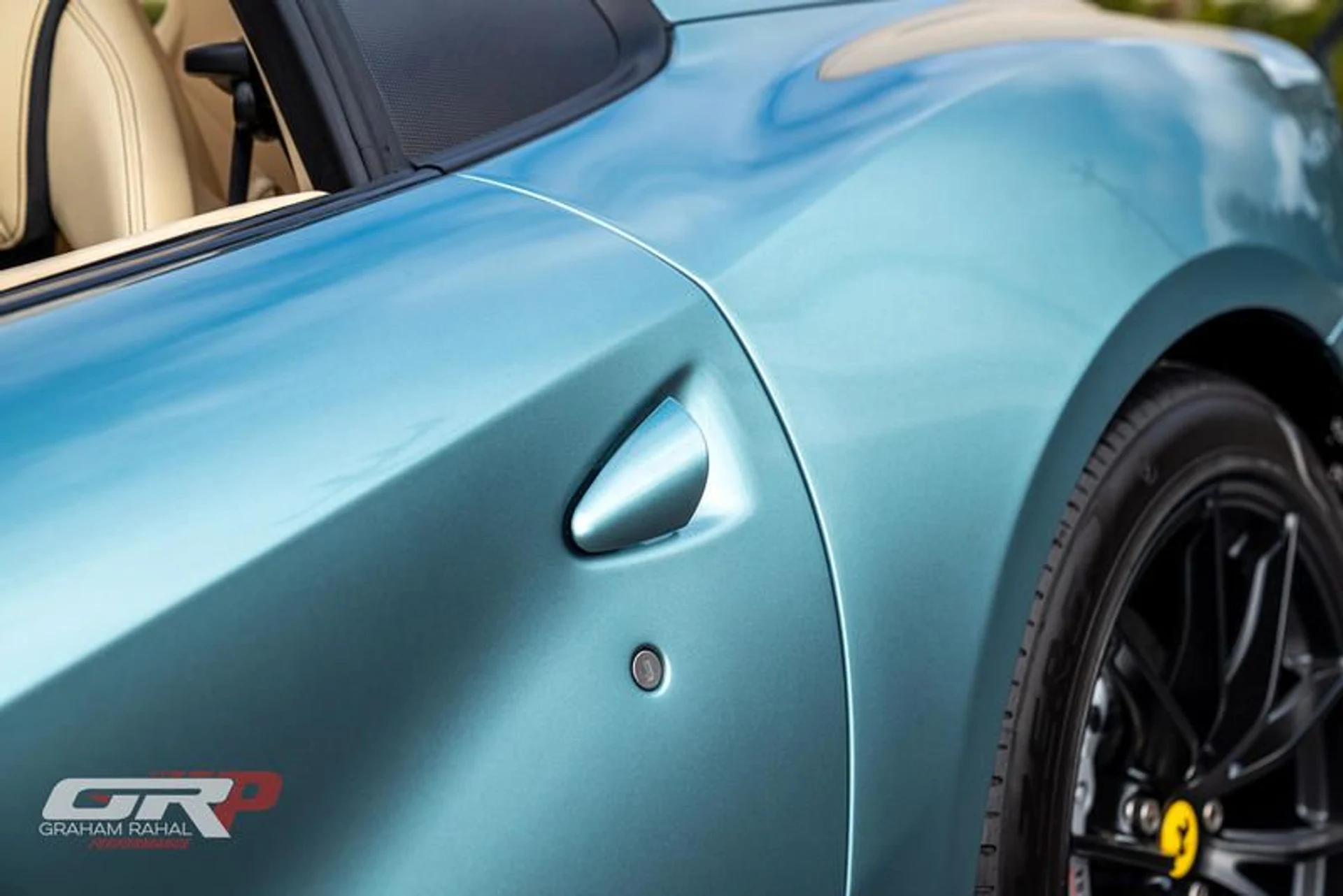 mph029_3593385399_D6_A35_EEC_5722_4_DC_5_AA_70_5_F239_EC_2_E7_D2_811048793f