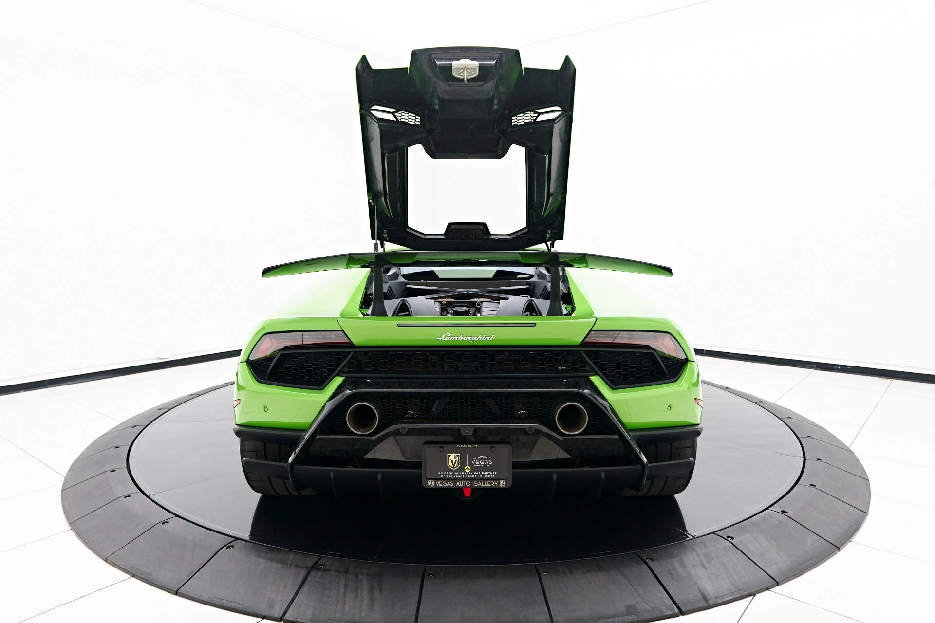 mph029_3598663218_Used_2019_Lamborghini_Huracan_Performante_1757626071_1dcac75c47