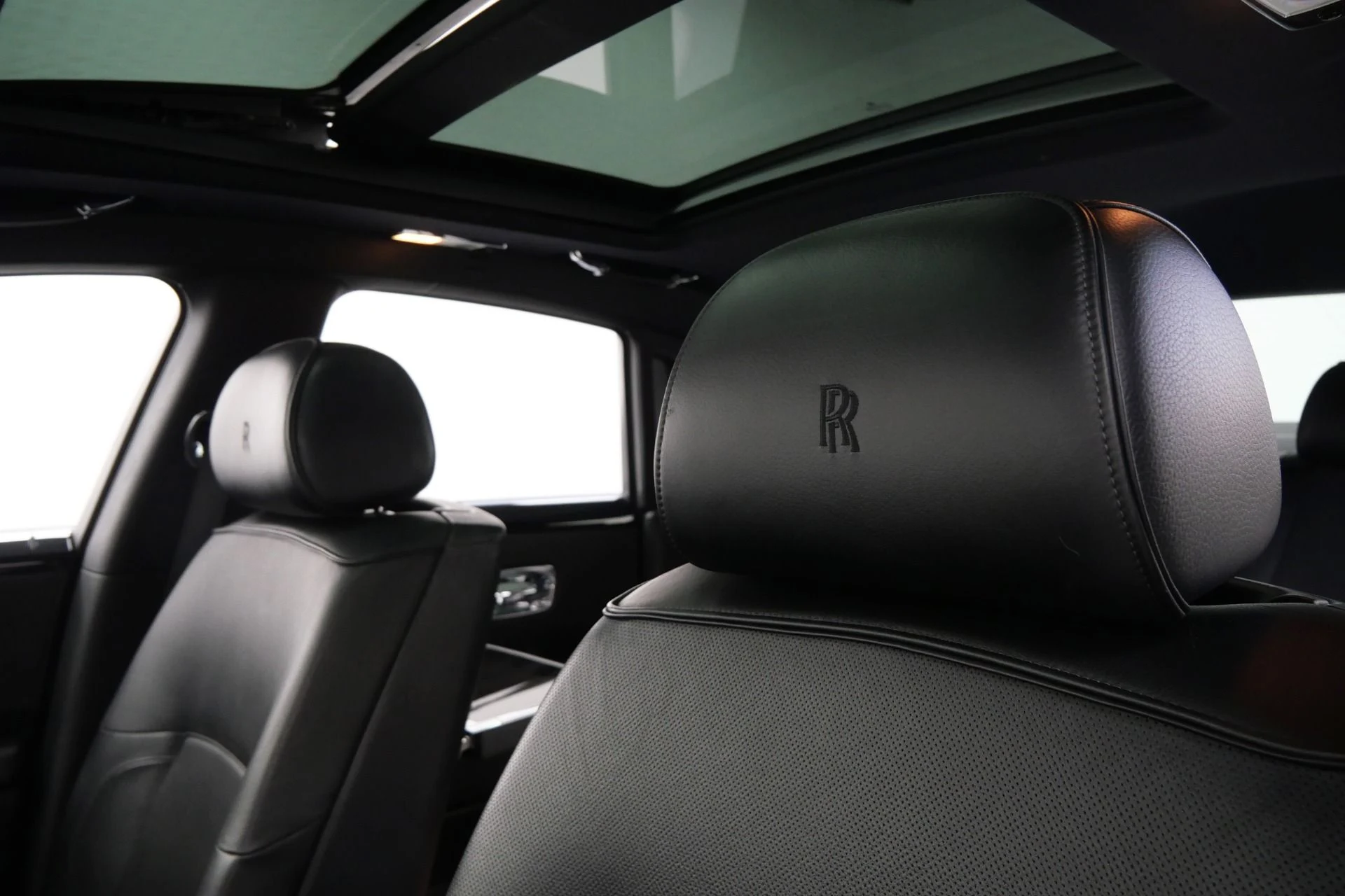 mph029_3606476120_Used_2014_Rolls_Royce_Ghost_V12_Power_Drivers_Assistance_1_Heated_and_Ventilated_Front_Seats_1779224671_d7d5e8eeed