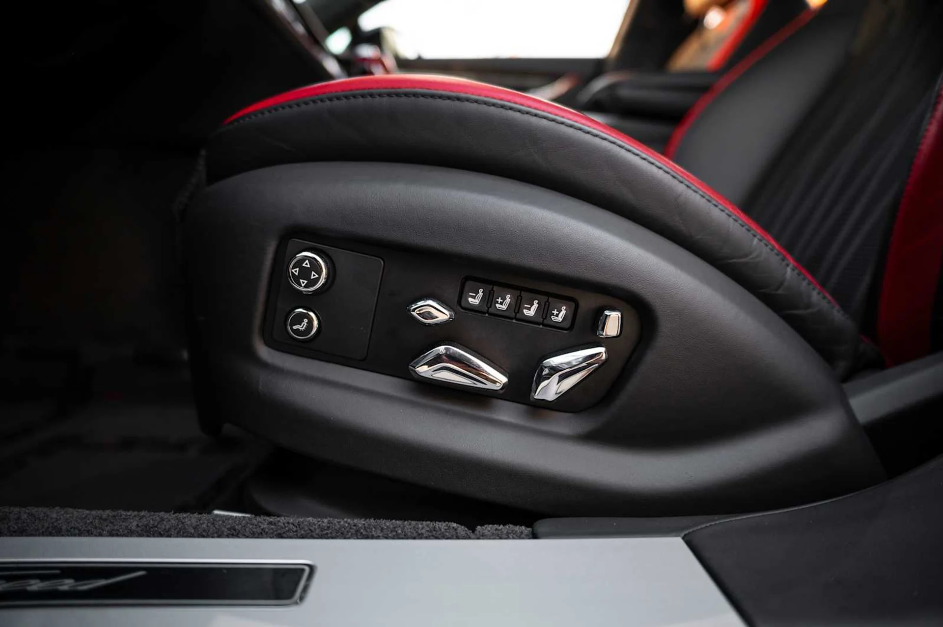 mph029_3608244152_ce7ee04a3290b122632de652a2f9b387x_bef3377993