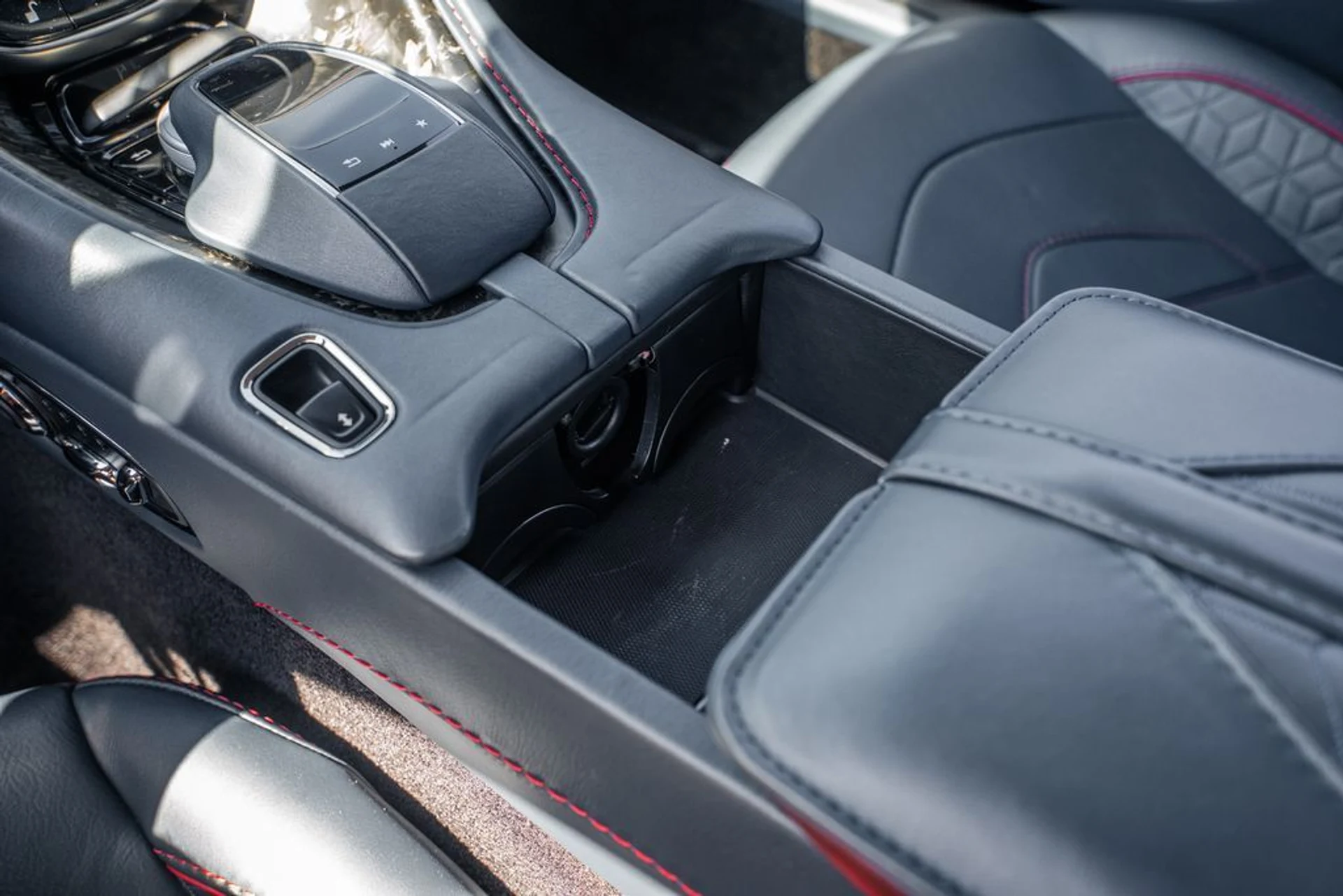 mph029_3608341363_eb170e74bce5a197c1822dba5d8352d6x_fde344f3b4