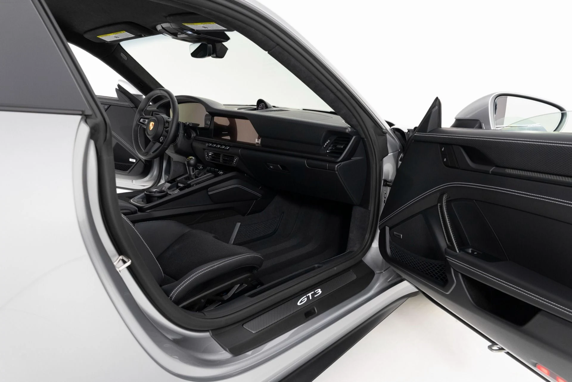 mph029_3613002134_Used_2025_Porsche_911_GT_3_Touring_1758929804_951f4e2c4e