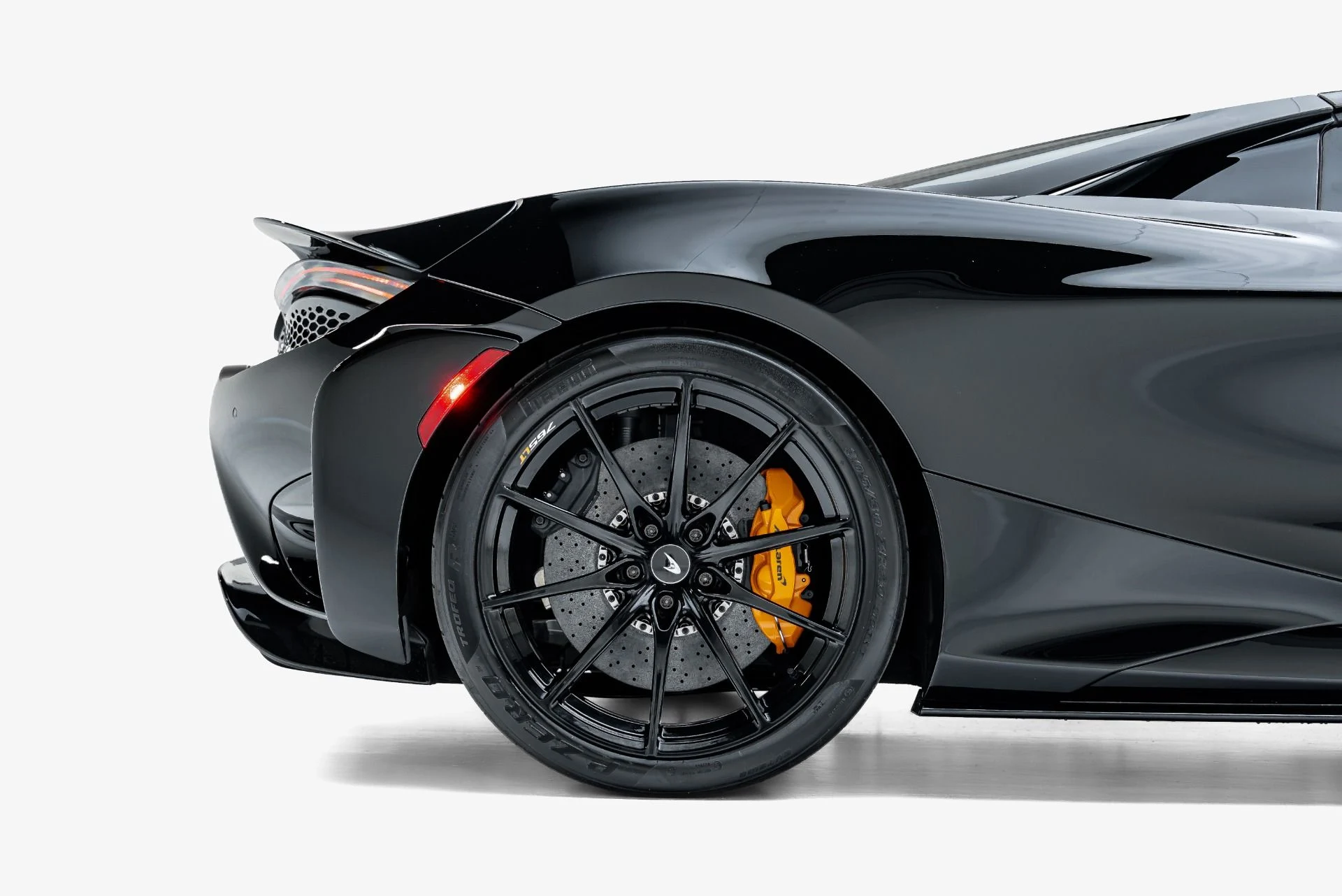 mph029_3613490671_Used_2022_Mc_Laren_765_LT_Spider_1792622294_ea68d0268d