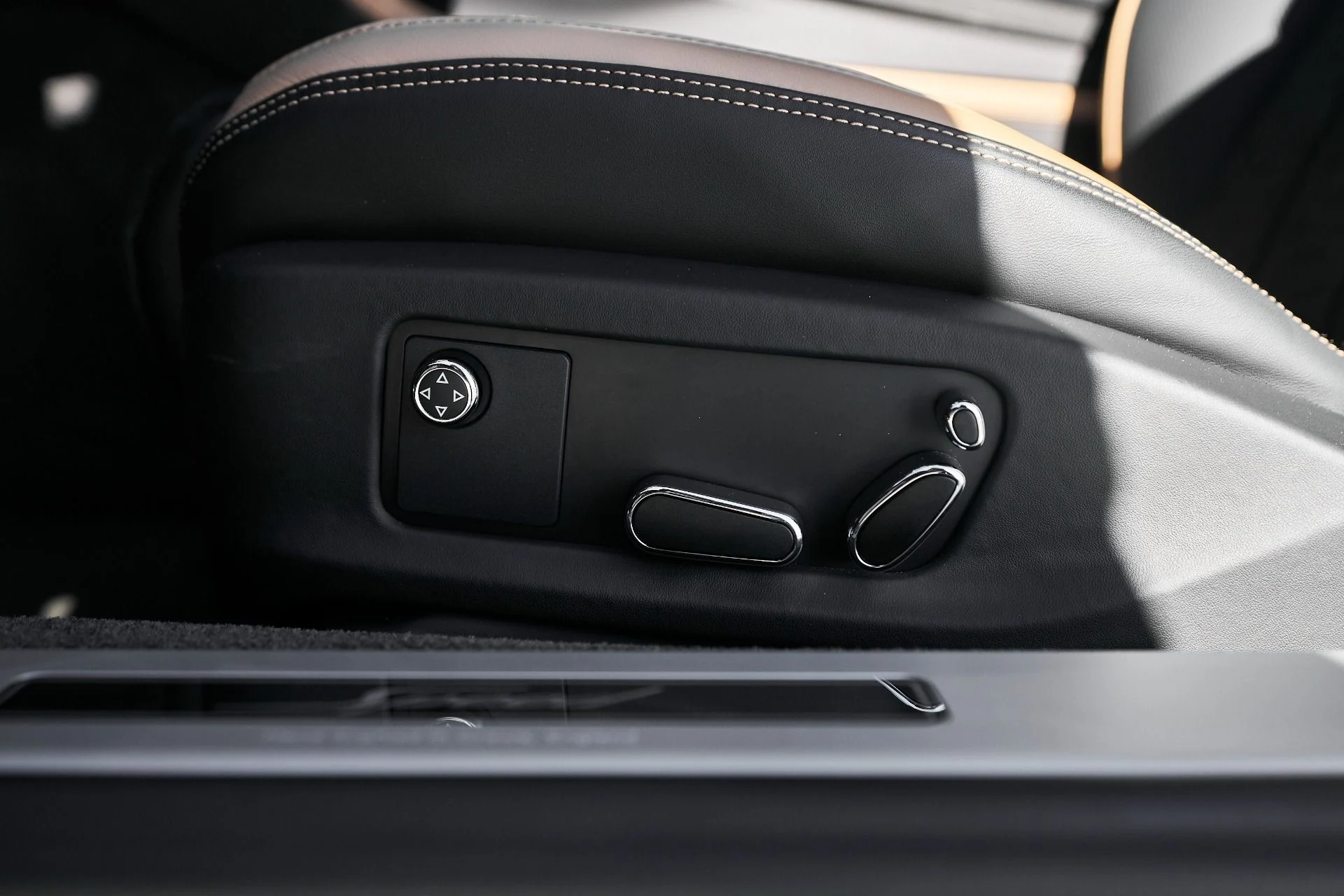 mph029_3614469110_Used_2025_Bentley_Continental_GT_Speed_1765227162_1aa00c7215