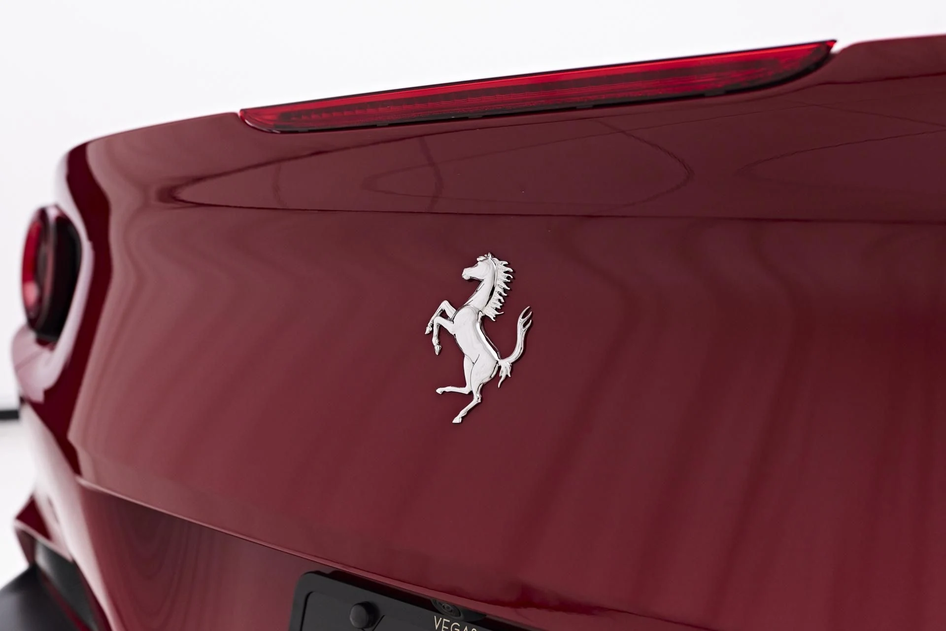 mph029_3617760760_Used_2022_Ferrari_Portofino_Base_1752263914_f203919f7b