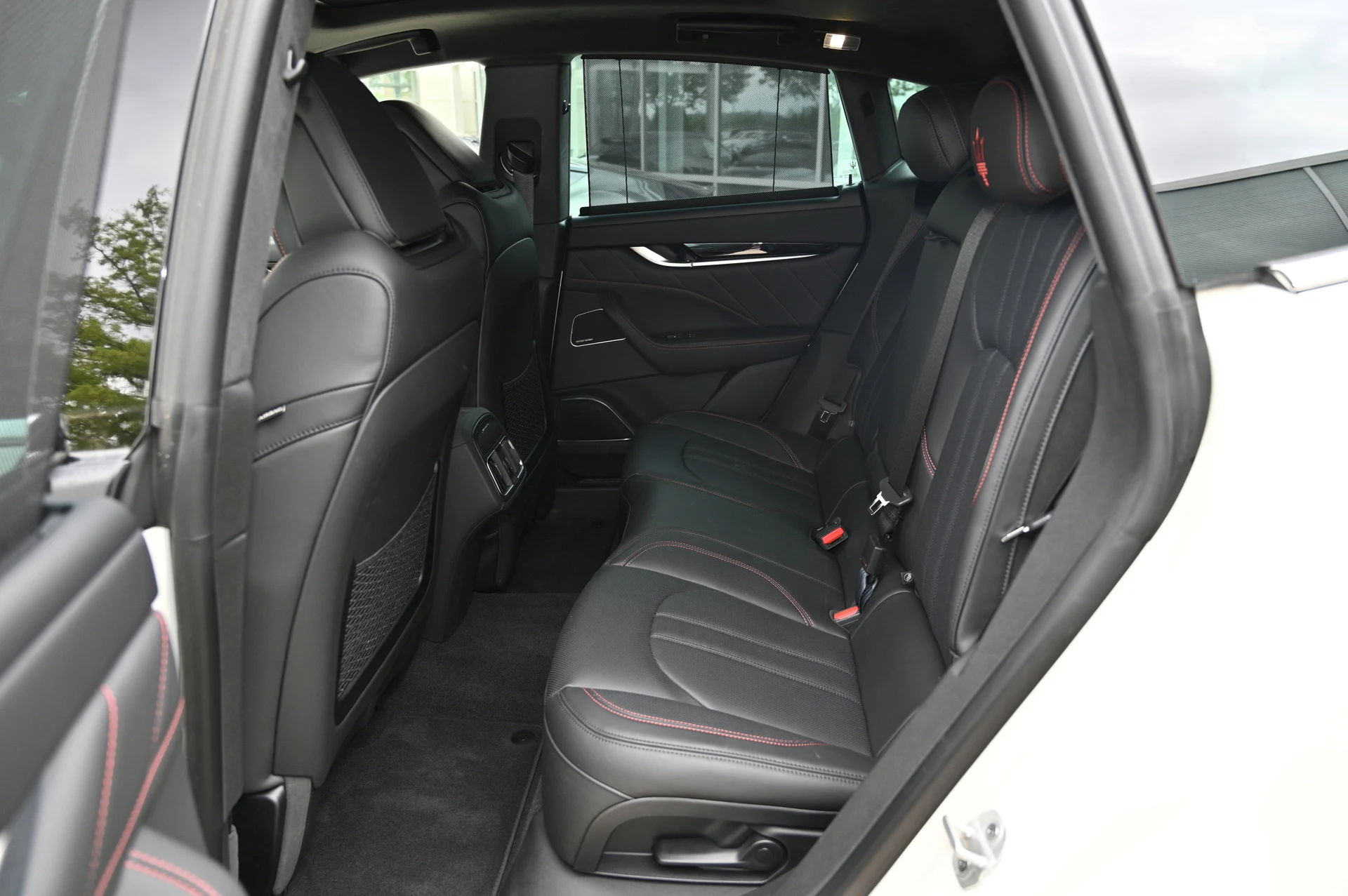 mph029_3621410363_c1f760a365b84797b0d889939e034eec_765572ac04