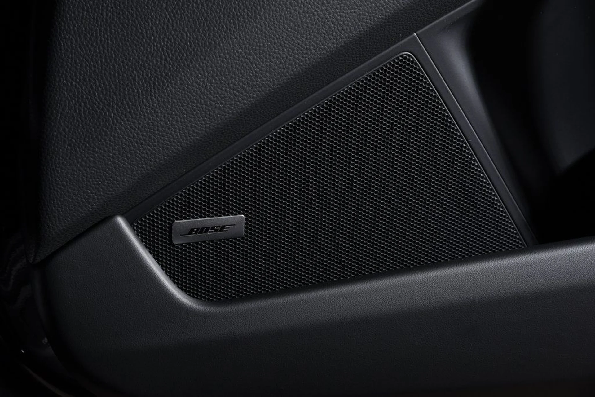 mph029_3622334865_63295e425f34473bde47c5a75c1cddcb_c6496b154f