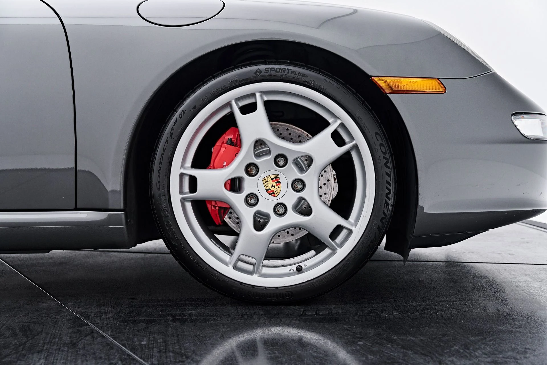 mph029_3628524934_Used_2005_Porsche_911_Carrera_S_1791837312_85b6caeef6