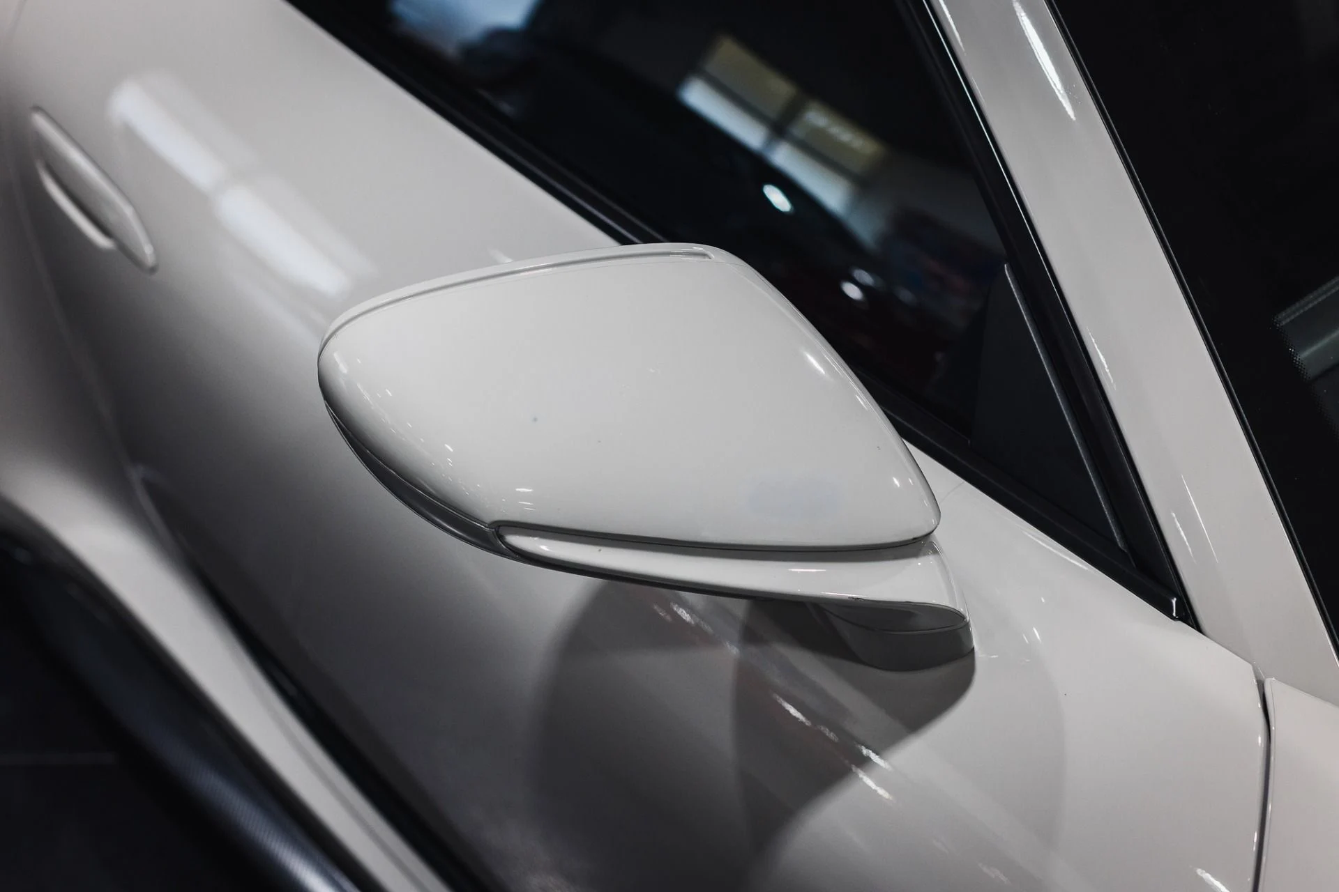 mph029_3629382369_Used_2022_Porsche_911_GT_3_Chalk_CC_Bs_Tasteful_Upgrades_1775764800_ec7cb7fb52