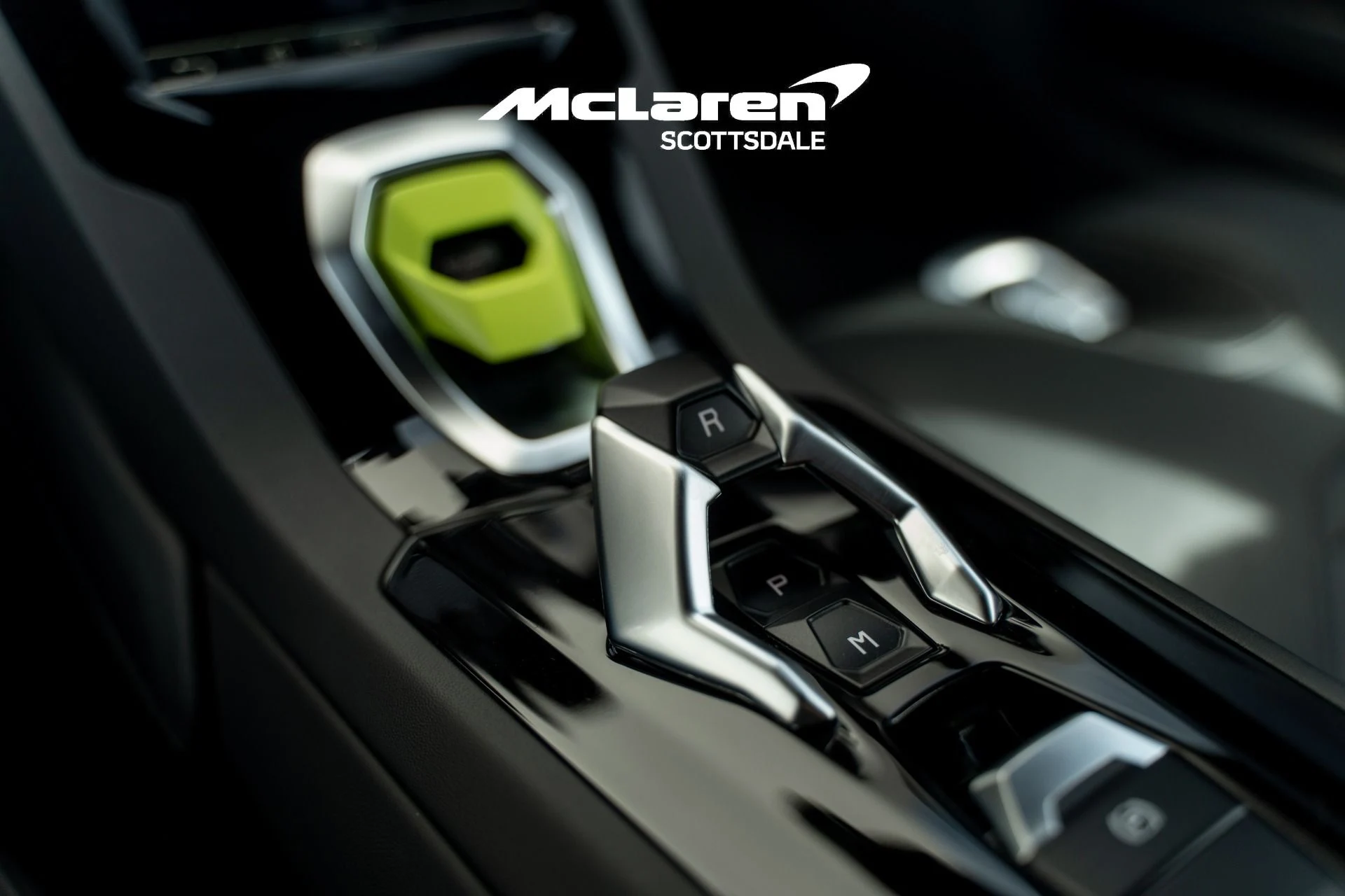 mph029_3629939109_Used_2022_LAMBORGHINI_HURACAN_EVO_1762550693_efac5913af