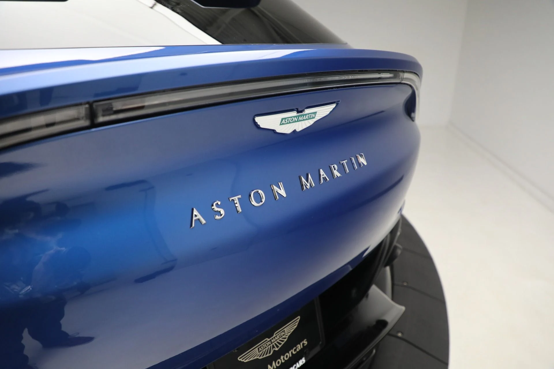 mph029_3631700612_New_2025_Aston_Martin_DBX_707_7e40710c5f