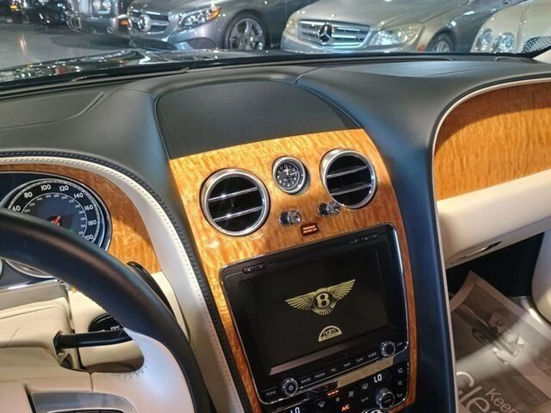 mph029_3638701596_7f0872697a_640_6346d149c7