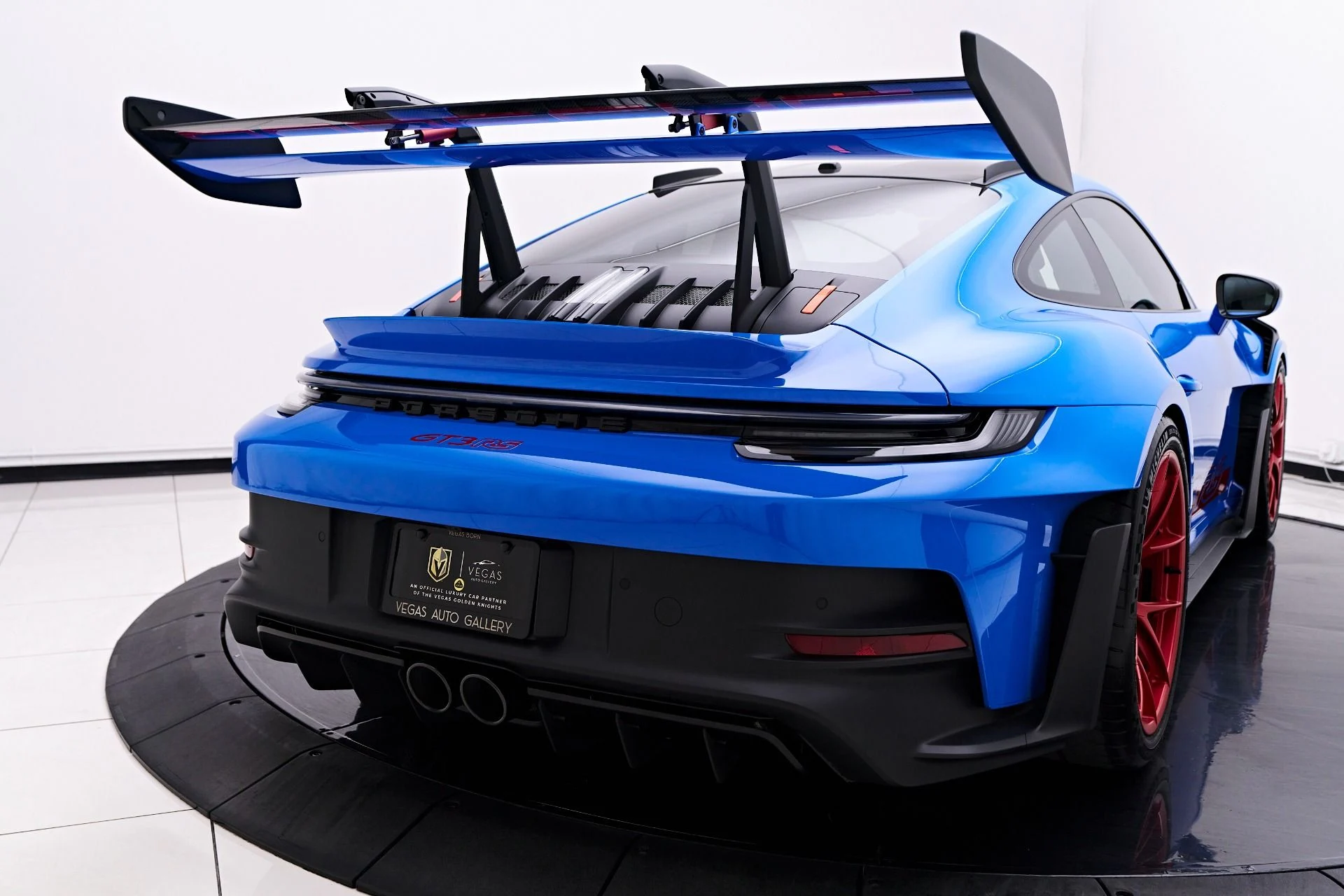 mph029_3642943039_Used_2024_Porsche_911_GT_3_RS_1754618646_6e090190ae