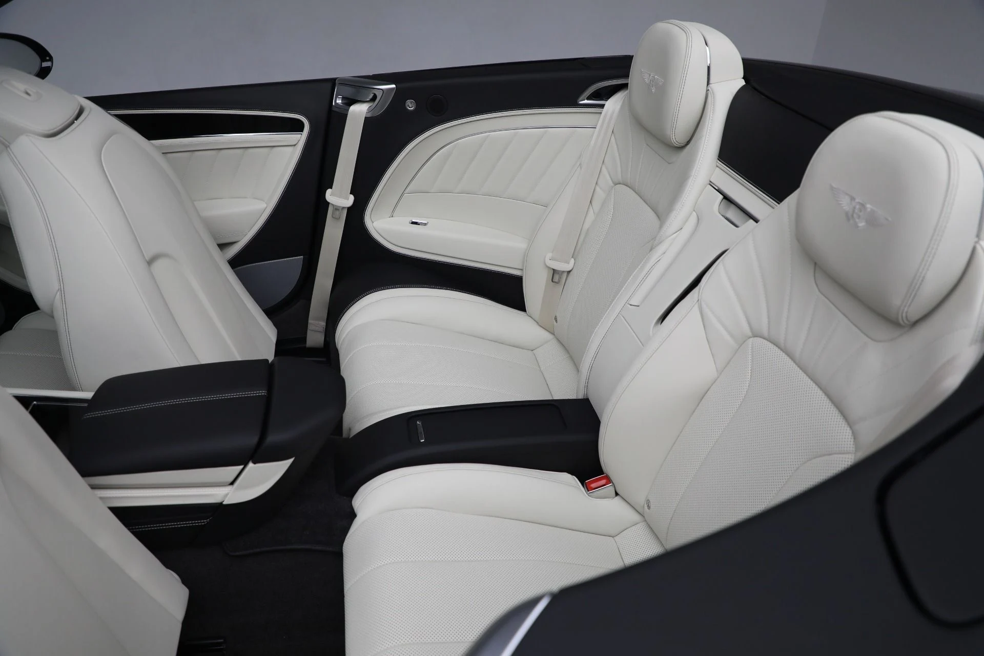 mph029_3663449421_New_2024_Bentley_Continental_GTC_Edition_8_7de6f93c0c