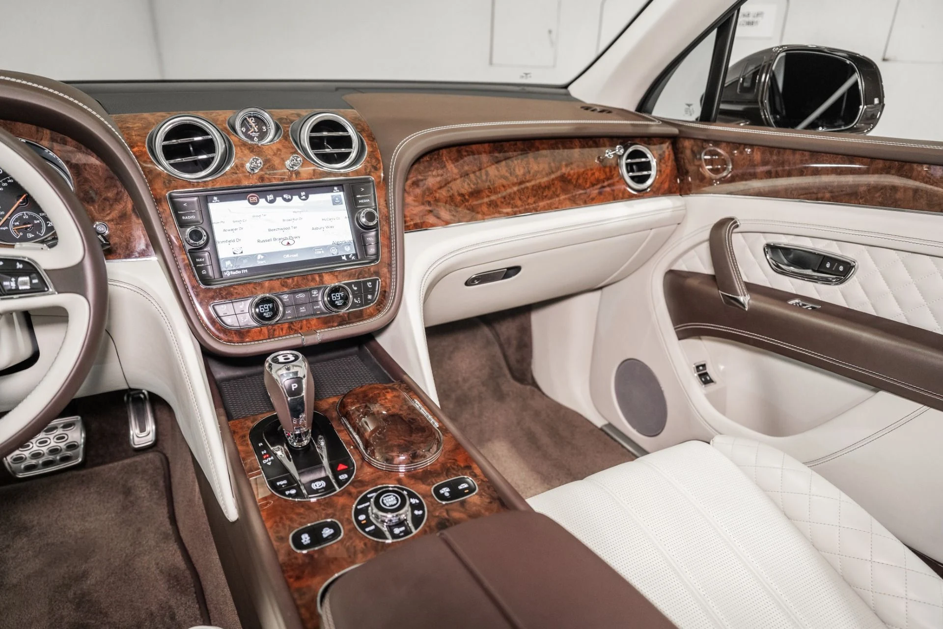 mph029_3672002752_Used_2017_Bentley_Bentayga_W12_1791218079_d1033448fd