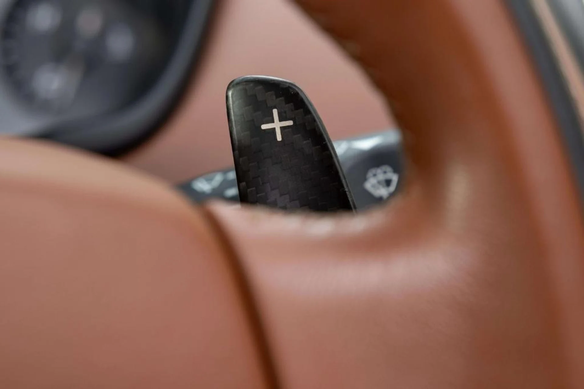 mph029_3677730083_ne_QM_2pg2_Red_N85_UJ_3_N1r_D7_R9_Gvg_a9f9b4dfa1