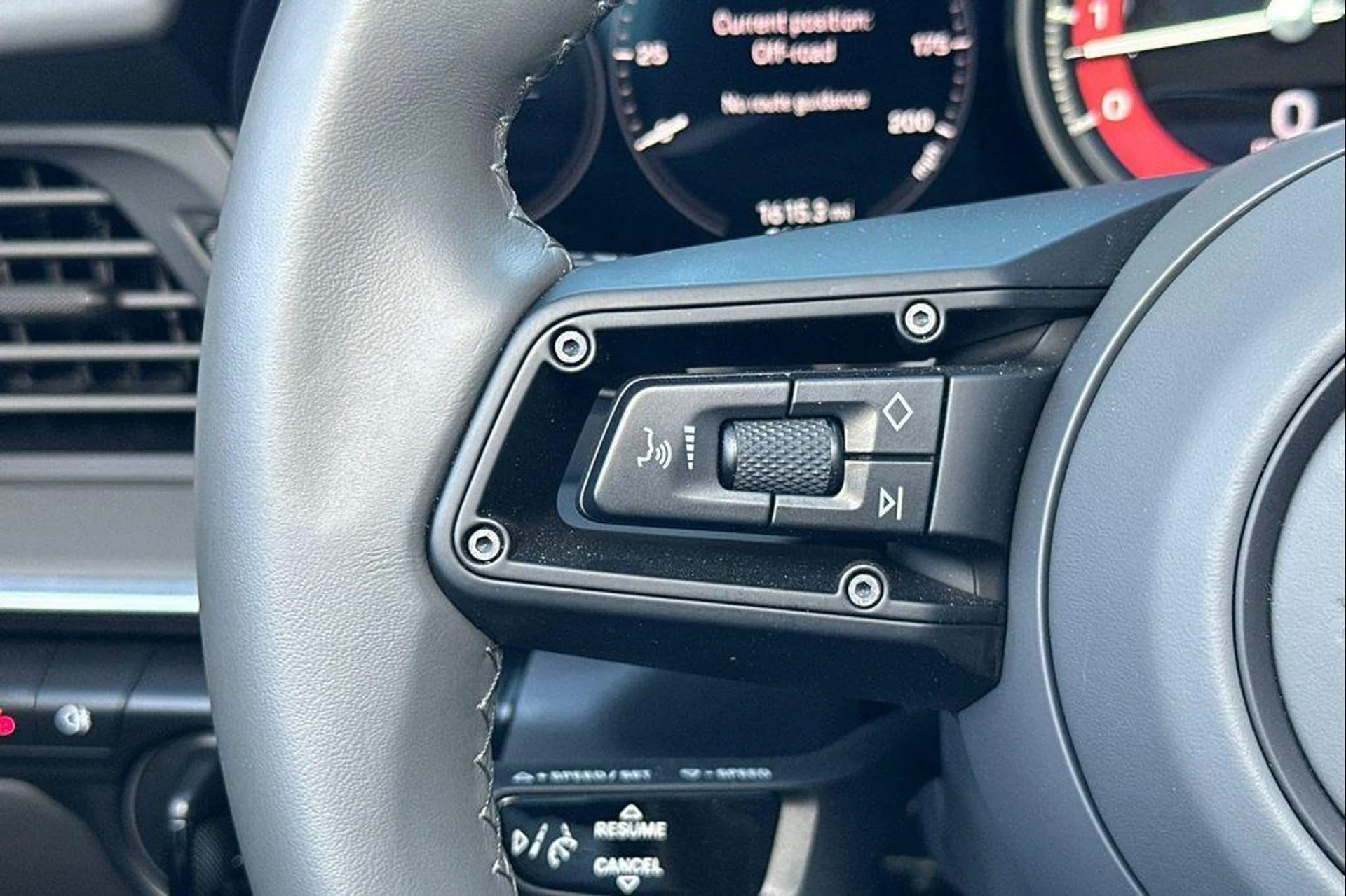 mph029_3678898759_add_Em_Ple_SD_3k_Sx_G_Cpx_B_Vou_Uc_7eb4bbbb91