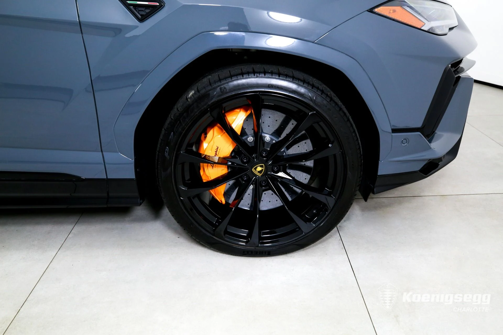 mph029_3680768324_Used_2024_Lamborghini_Urus_S_1761085195_711006ad73