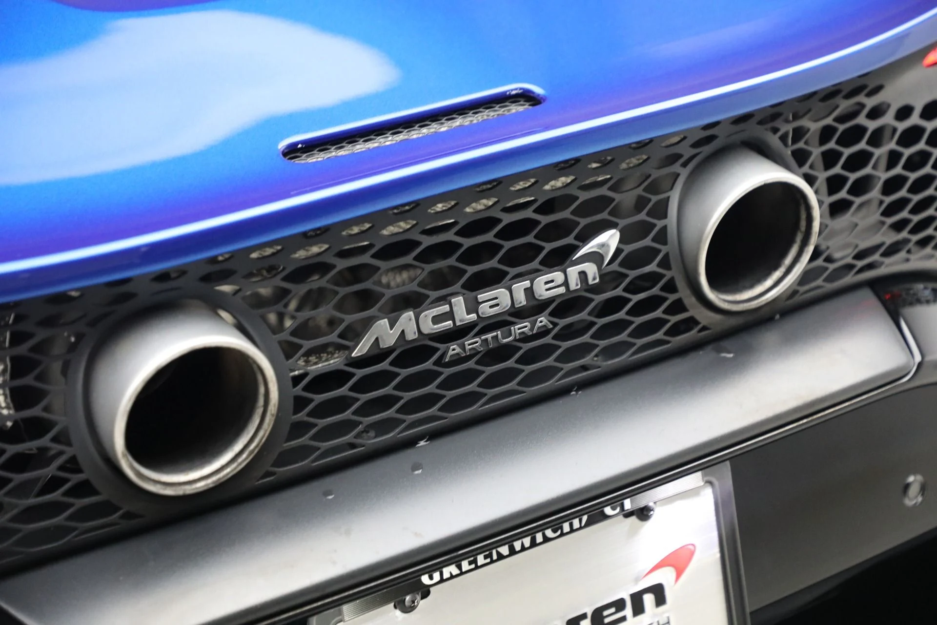 mph029_3691141169_Used_2024_Mc_Laren_Artura_Vision_28378f1f14