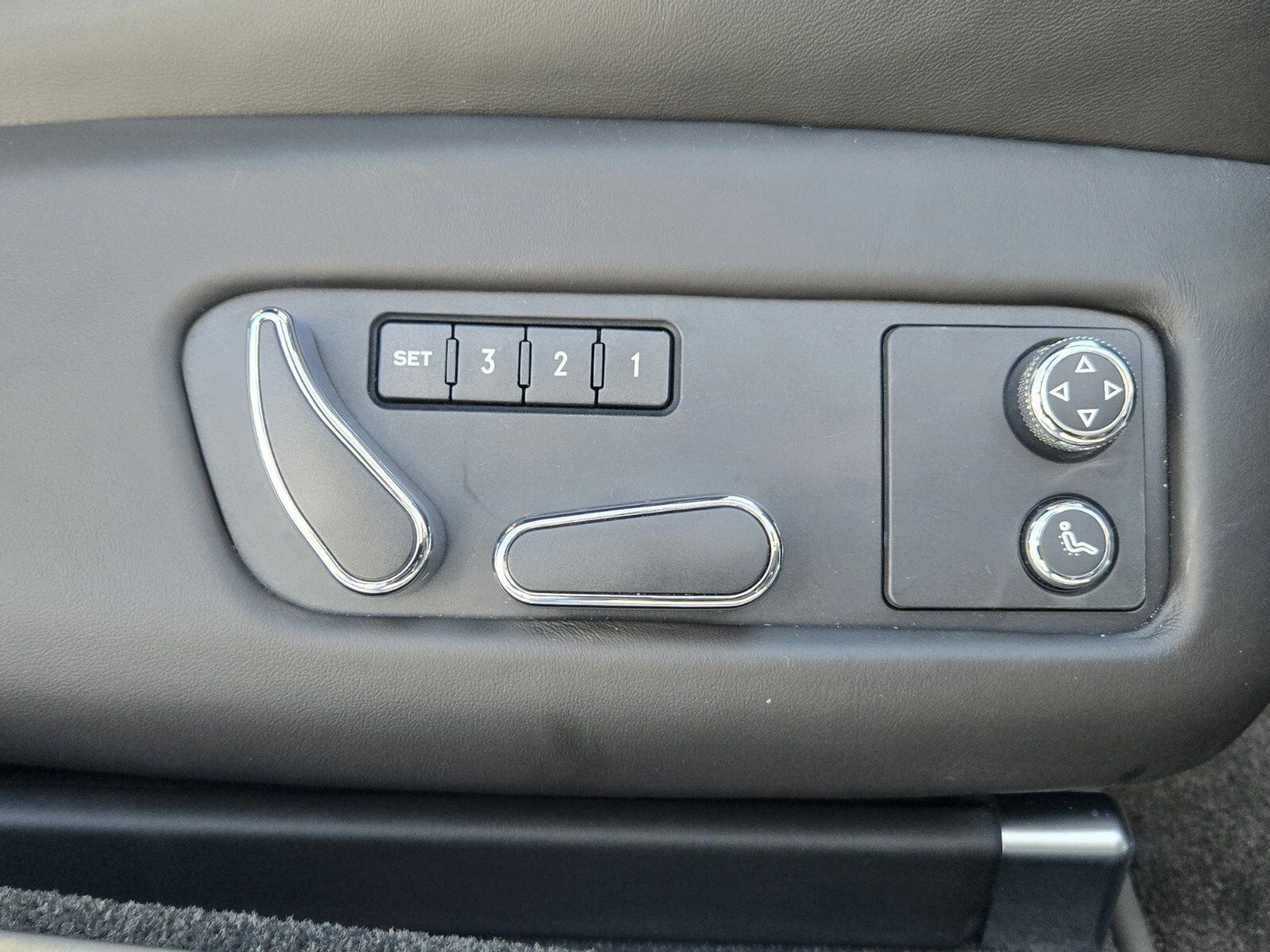 mph029_3694947796_d5dd6cbe9f904cc764ee4853bfeb7330x_b80b20534c