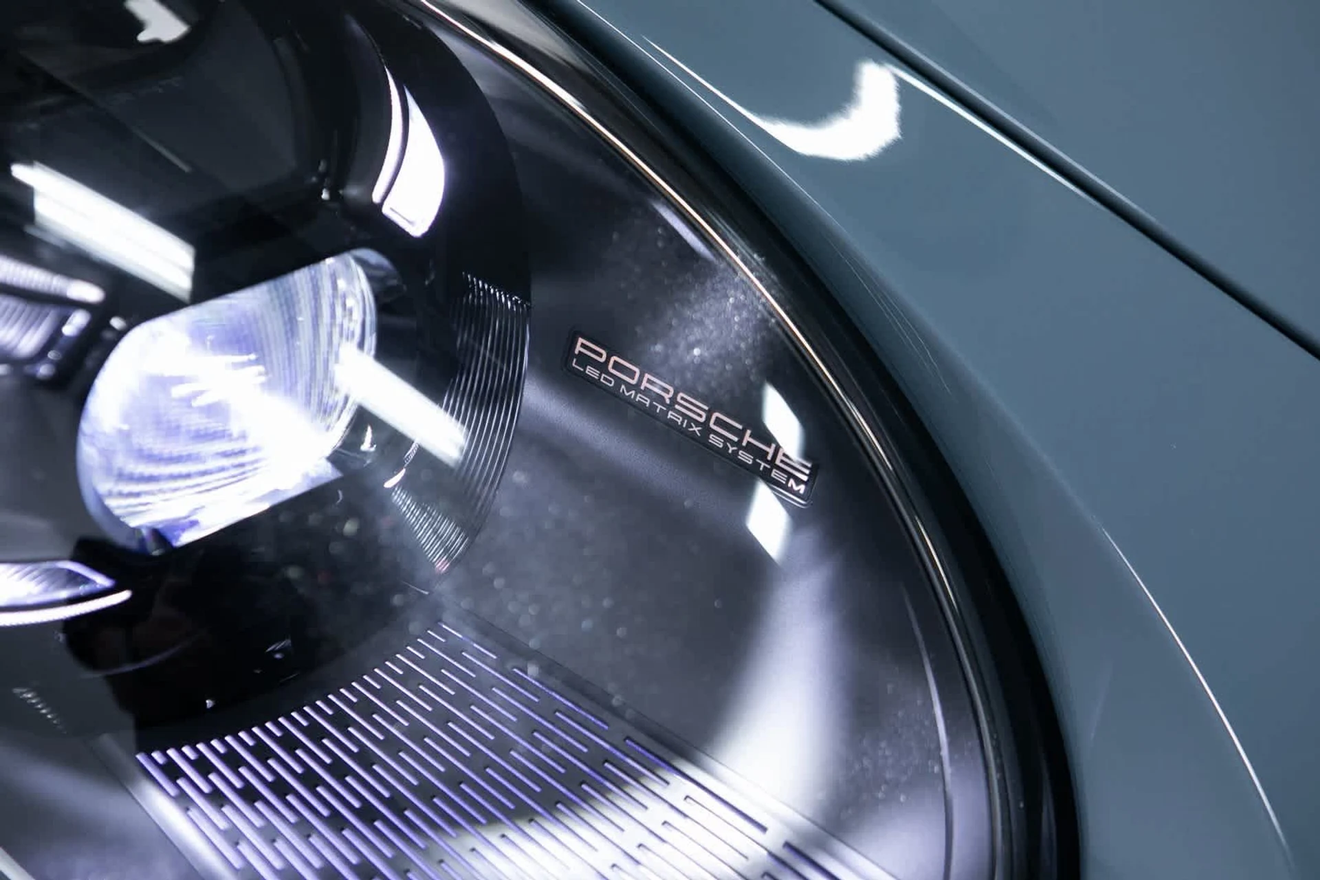 mph029_3712385027_fee76b502bbd4088657872eada355ce1x_ef7a6790b7