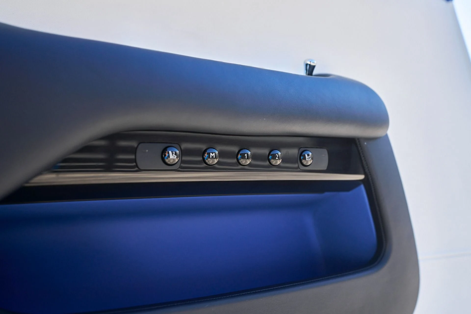 mph029_3742864490_Used_2020_Rolls_Royce_Wraith_Base_1762567739_a44184cd29