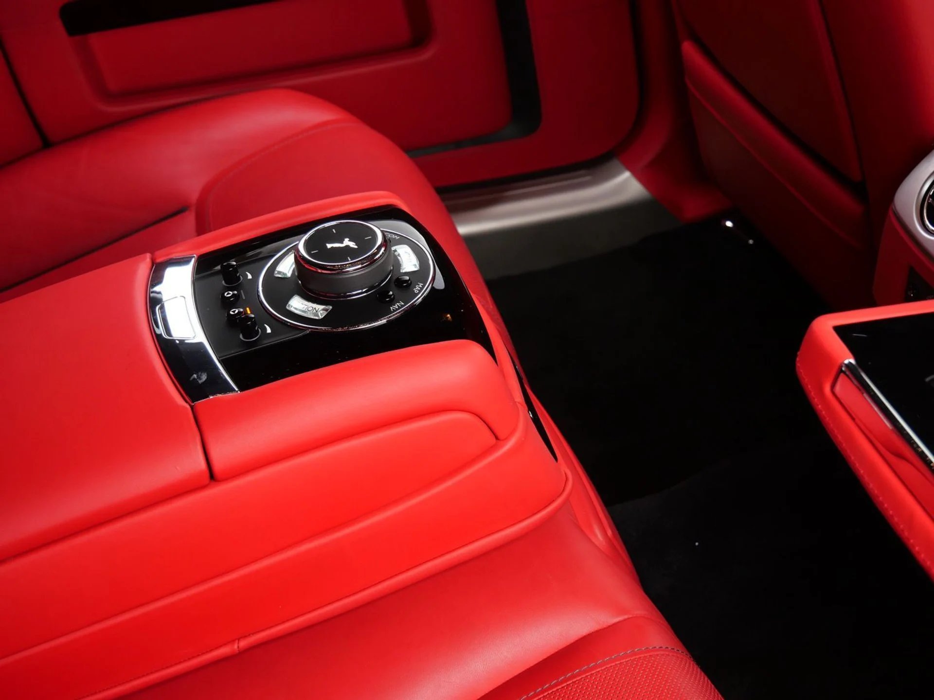 mph029_3743577374_3aad9b338990b1efd56ad78bfedd87d1x_63cb35925e