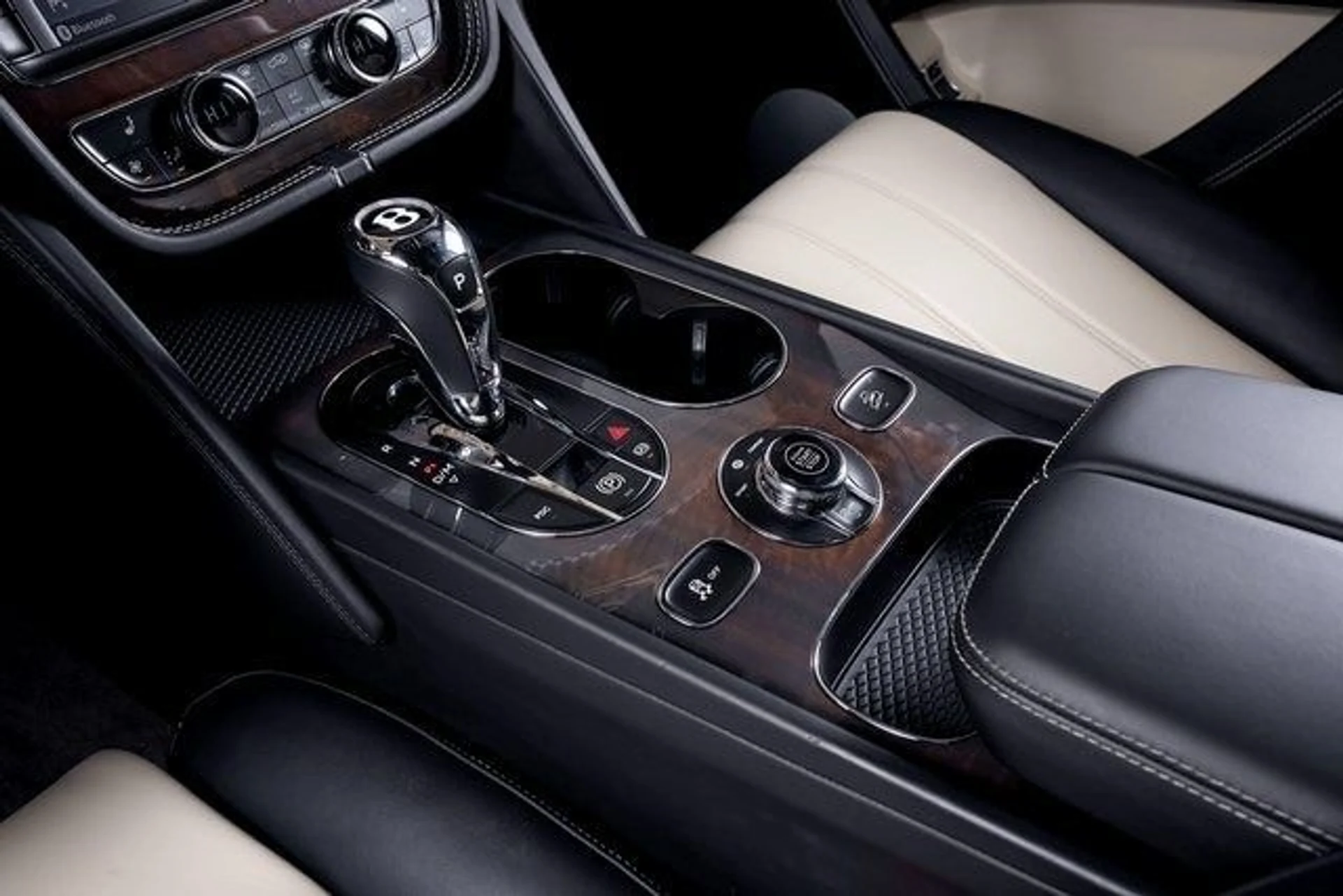 mph029_3744162589_8e6108ccedf92f04260007234128049ex_09ce088565