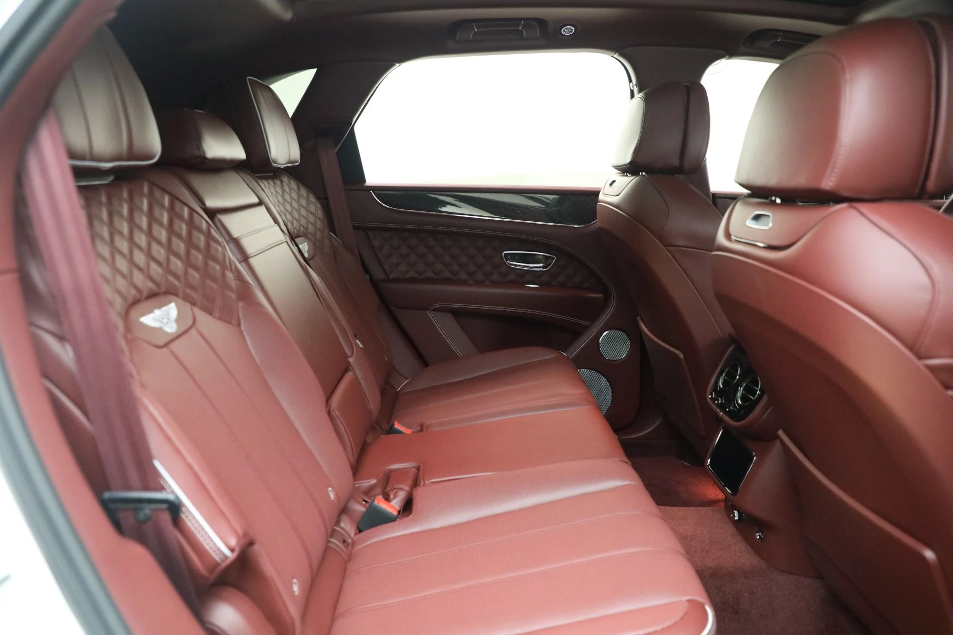 mph029_3745673350_Used_2025_Bentley_Bentayga_S_Black_Edition_33795e9d41