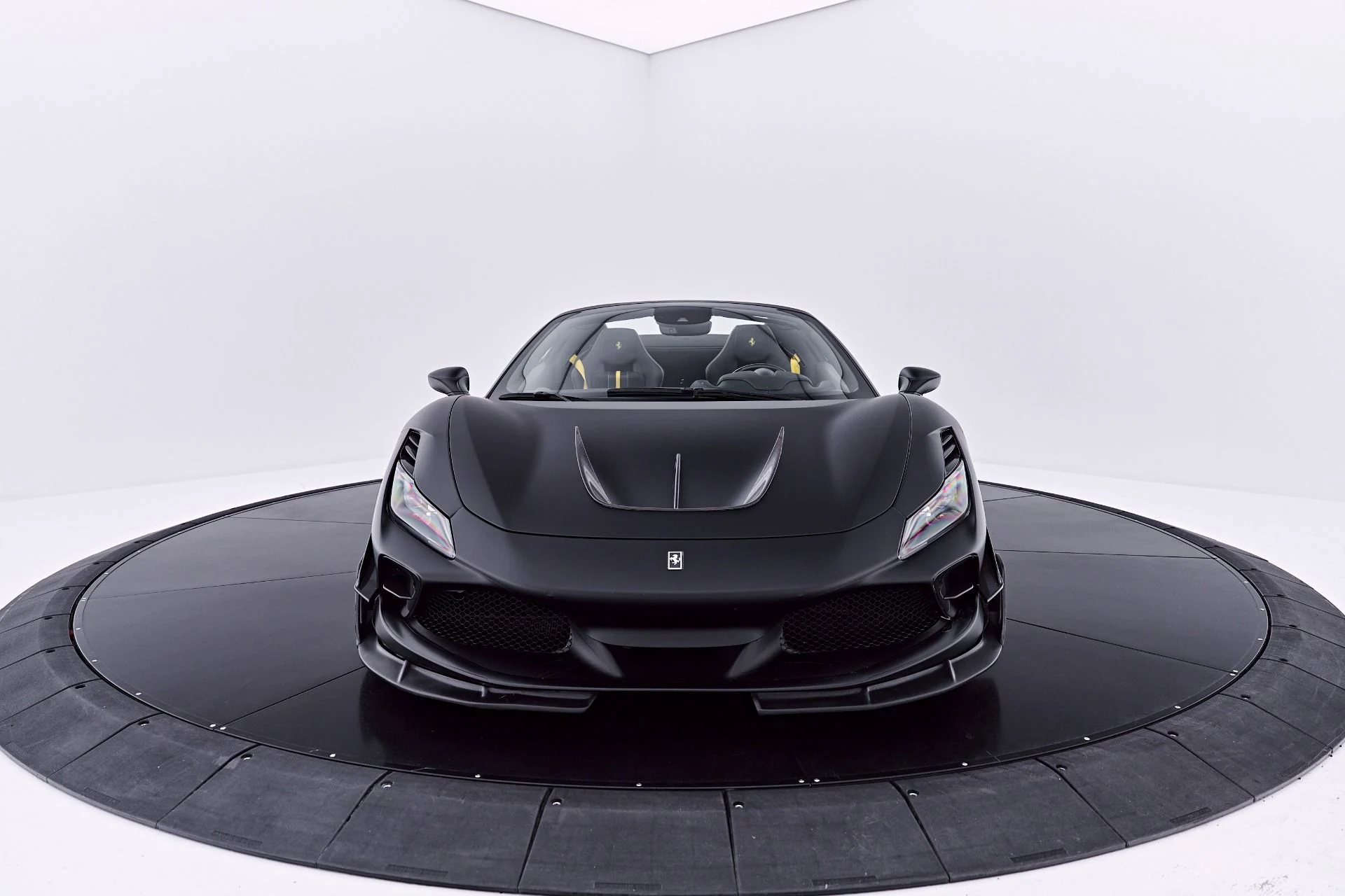 mph029_3754649208_Used_2023_Ferrari_F8_Spider_Base_1783649113_2c31c9008d