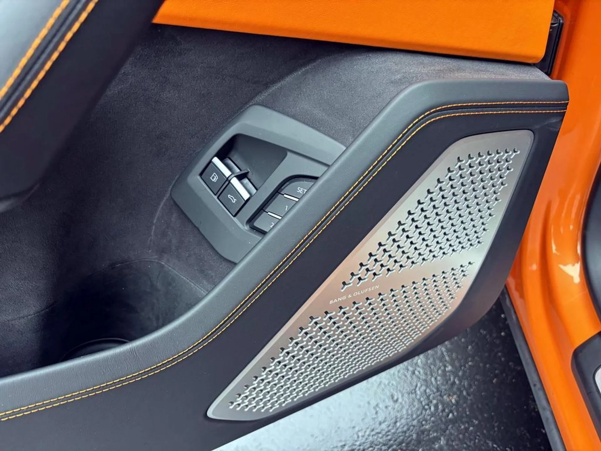 mph029_3759905013_594f4677879cd25f64d6c9c3621c84e0x_e85b47e74d