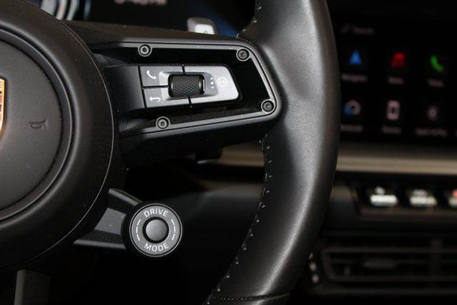 mph029_3761029450_9e_S5_C1_H_Wt_W4_L0_Klj_Dz_WQ_Zp_Zb_Puo_c89df0133f