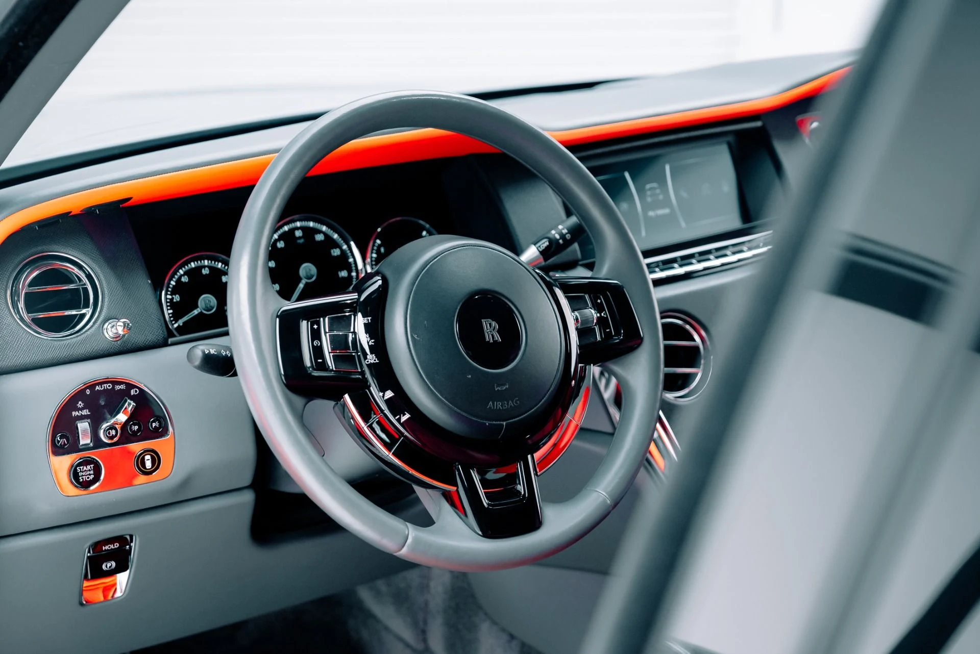 mph029_3765297097_Used_2020_Rolls_Royce_Cullinan_1764611747_f0f22bb289