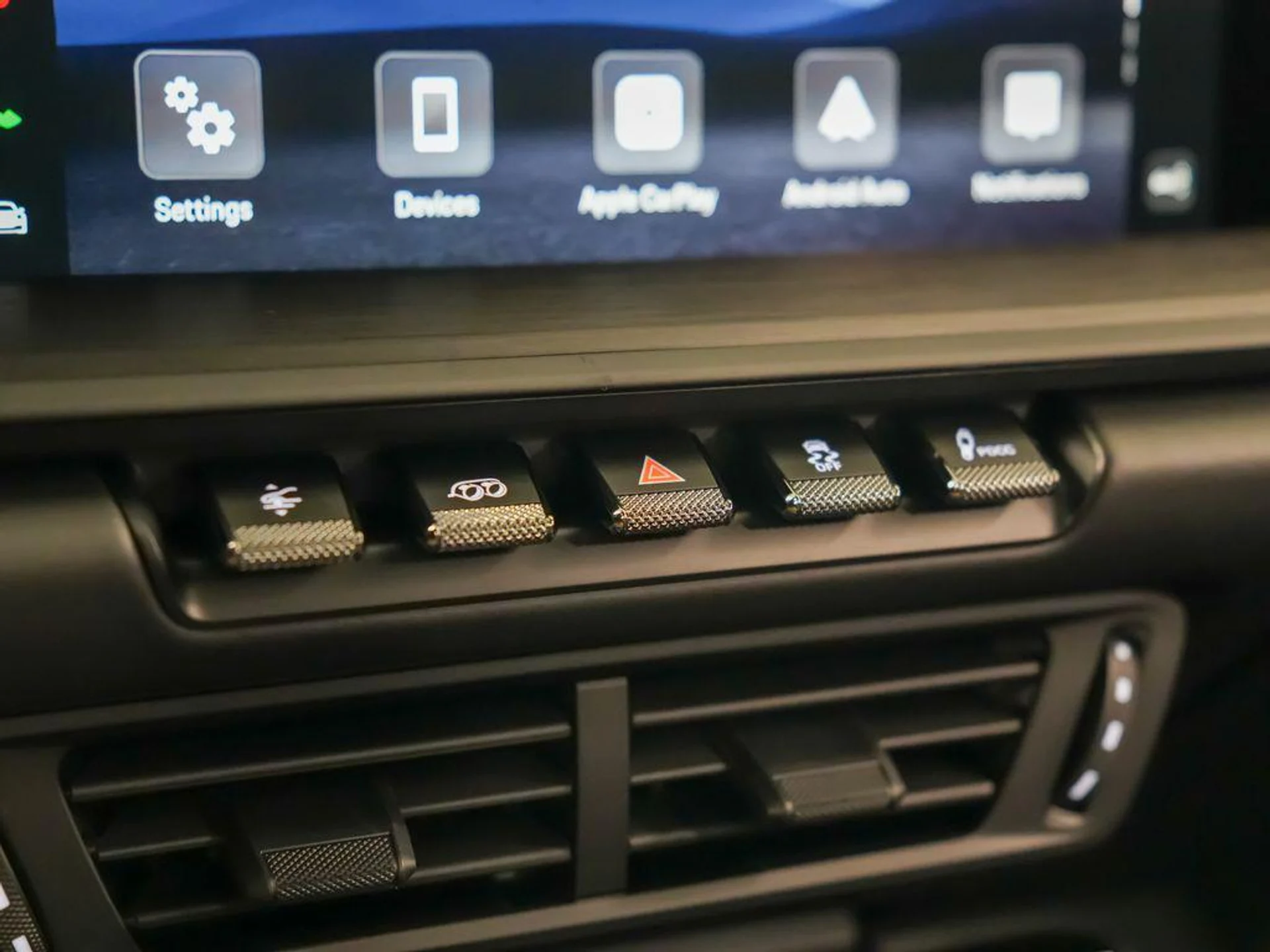 mph029_3768409070_AAE_8jq_E7srk3_AF_71_H_Ajfbp240_Ls_e19ae57333