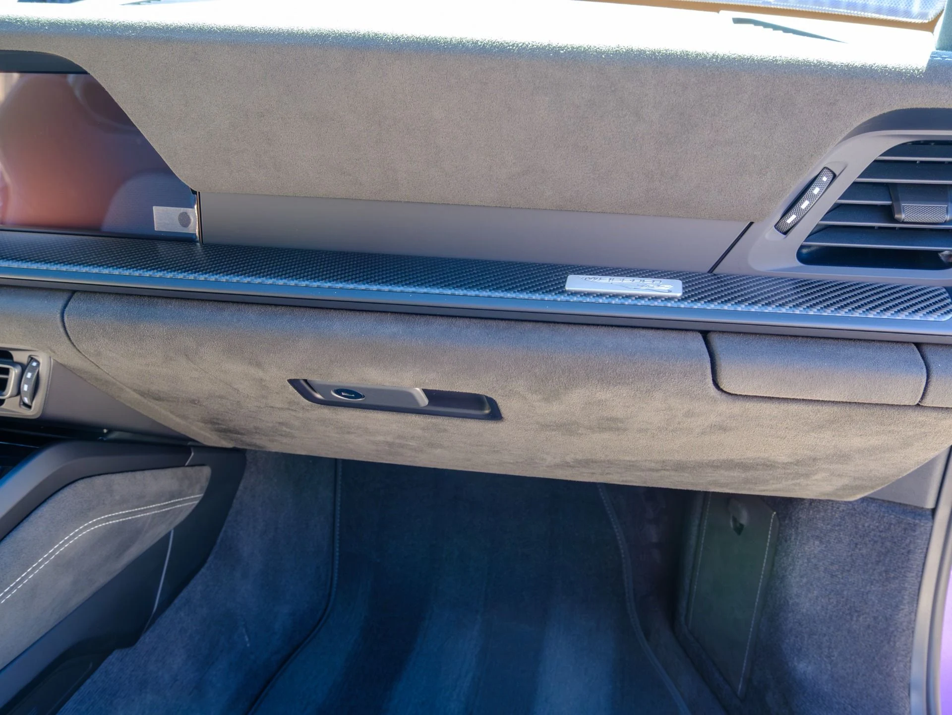 mph029_3771404215_Used_2024_Porsche_911_GT_3_RS_1771891928_9e4975ec4d