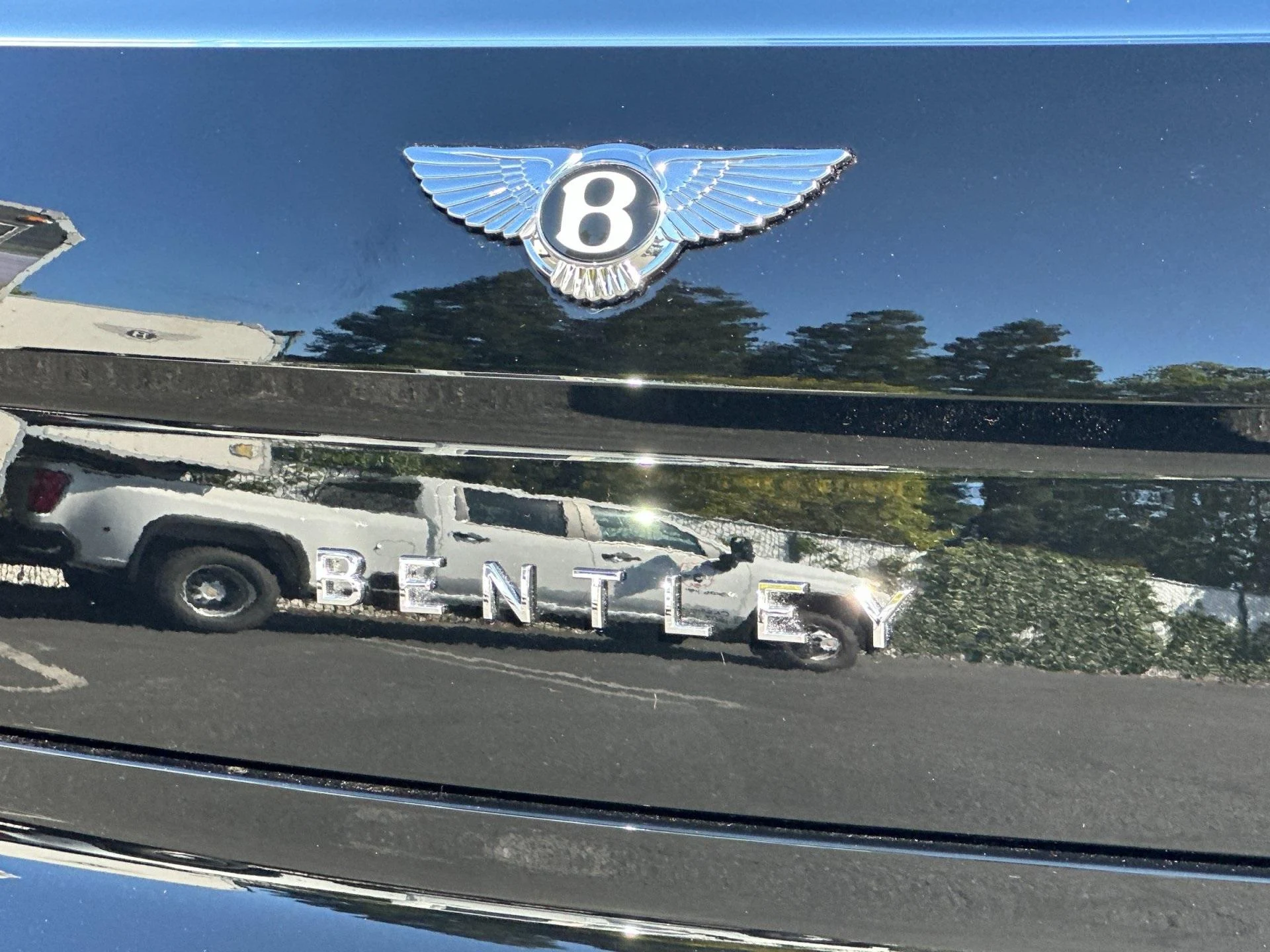 mph029_3773200757_New_2025_Bentley_Flying_Spur_Speed_1760603957_db249b475a